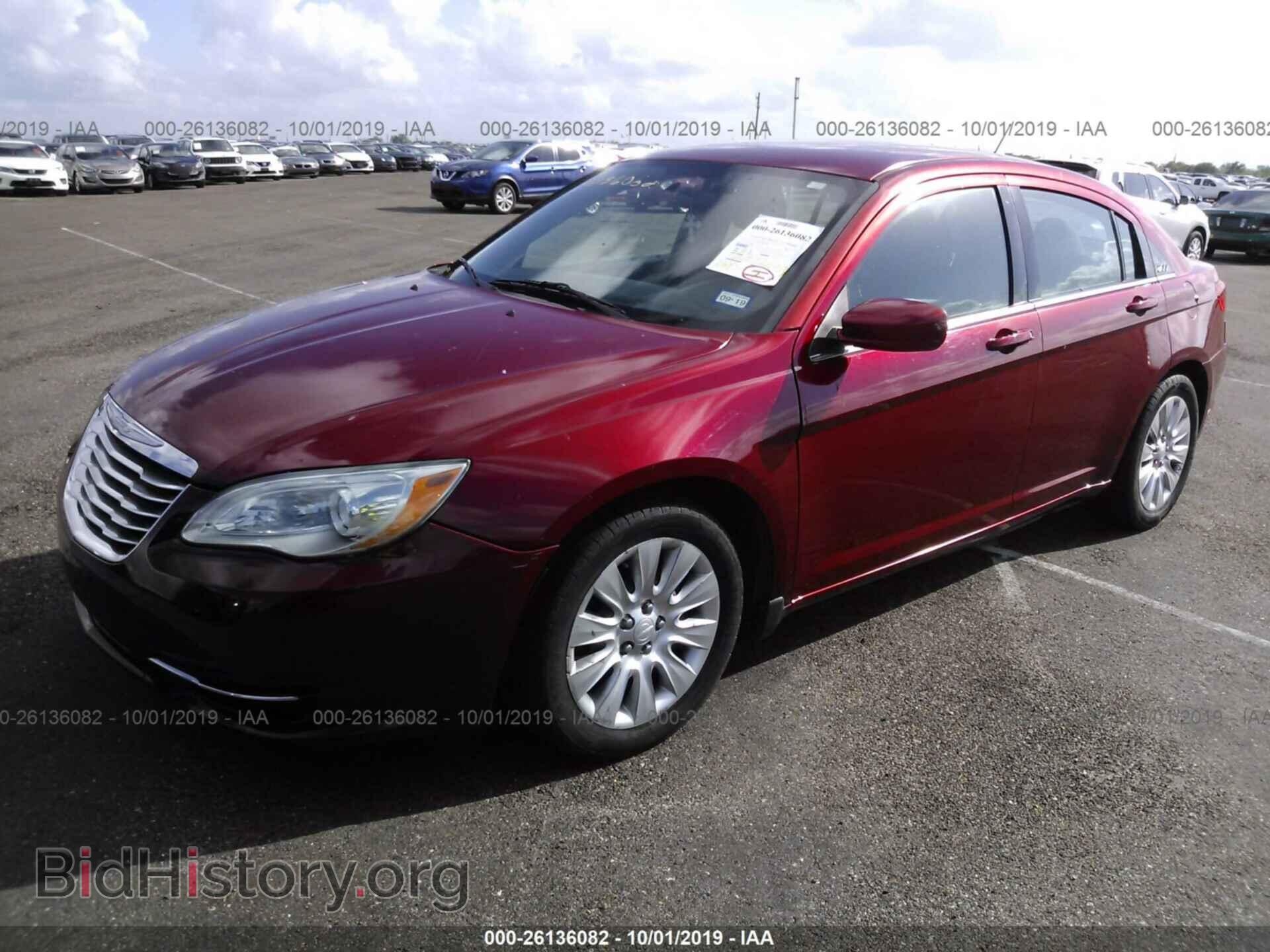 2013 CHRYSLER 200 - VIN: 1C3CCBAB8DN733989 - Фото 2