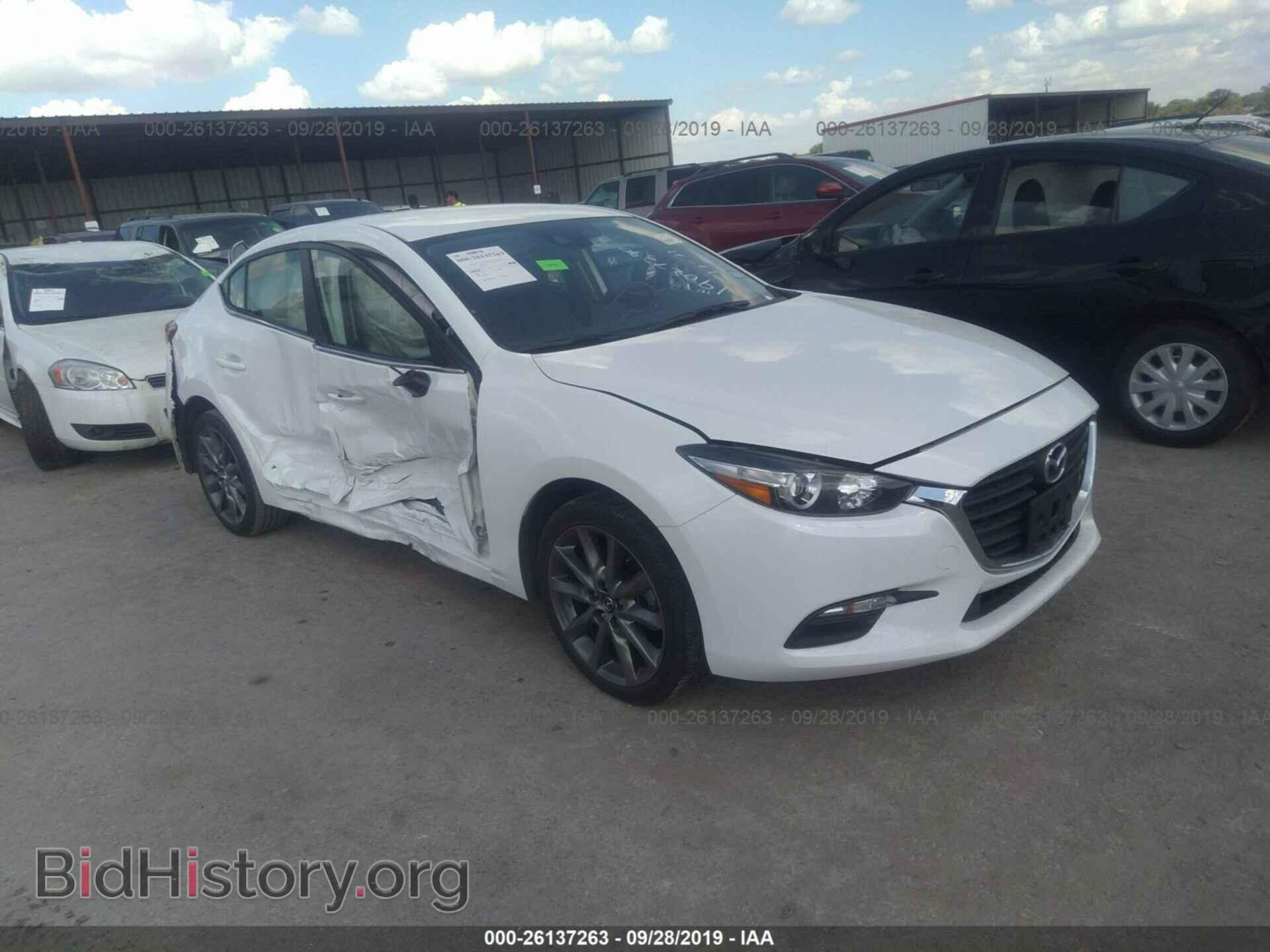 Photo 3MZBN1V38JM209646 - MAZDA 3 2018