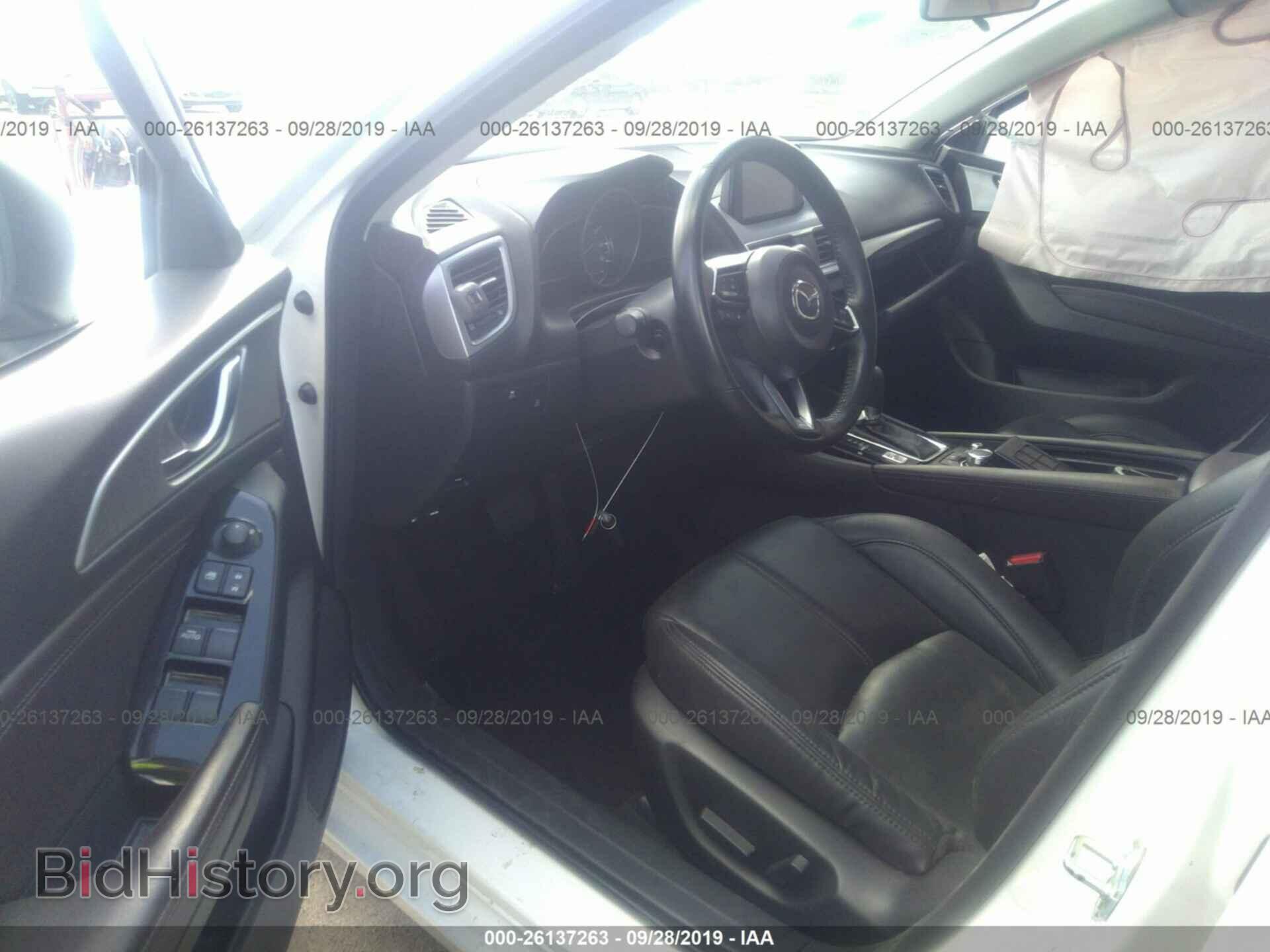 2018 MAZDA 3 - VIN: 3MZBN1V38JM209646 - Фото 5