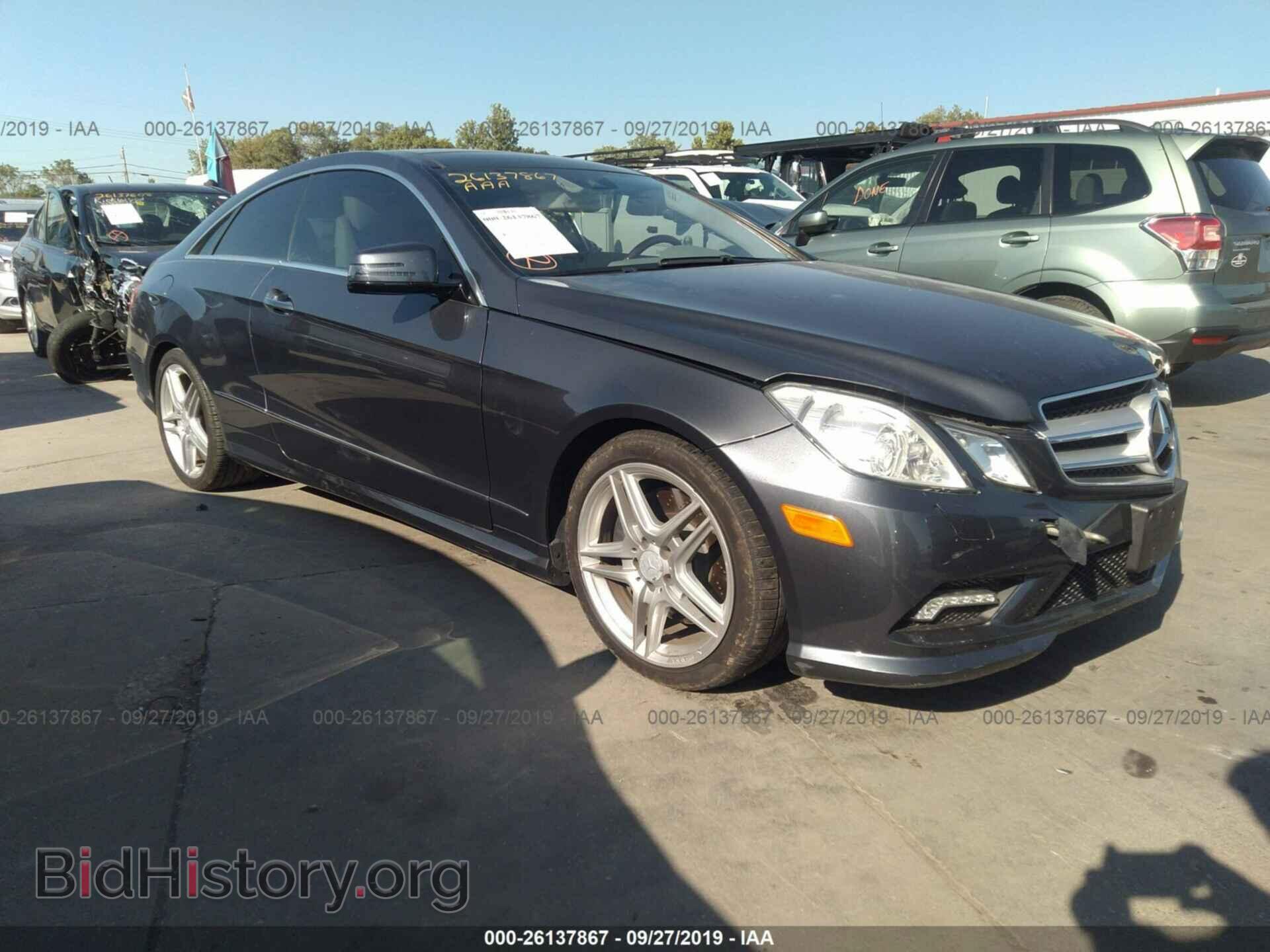 Photo WDDKJ7CB8BF070685 - MERCEDES-BENZ E 2011