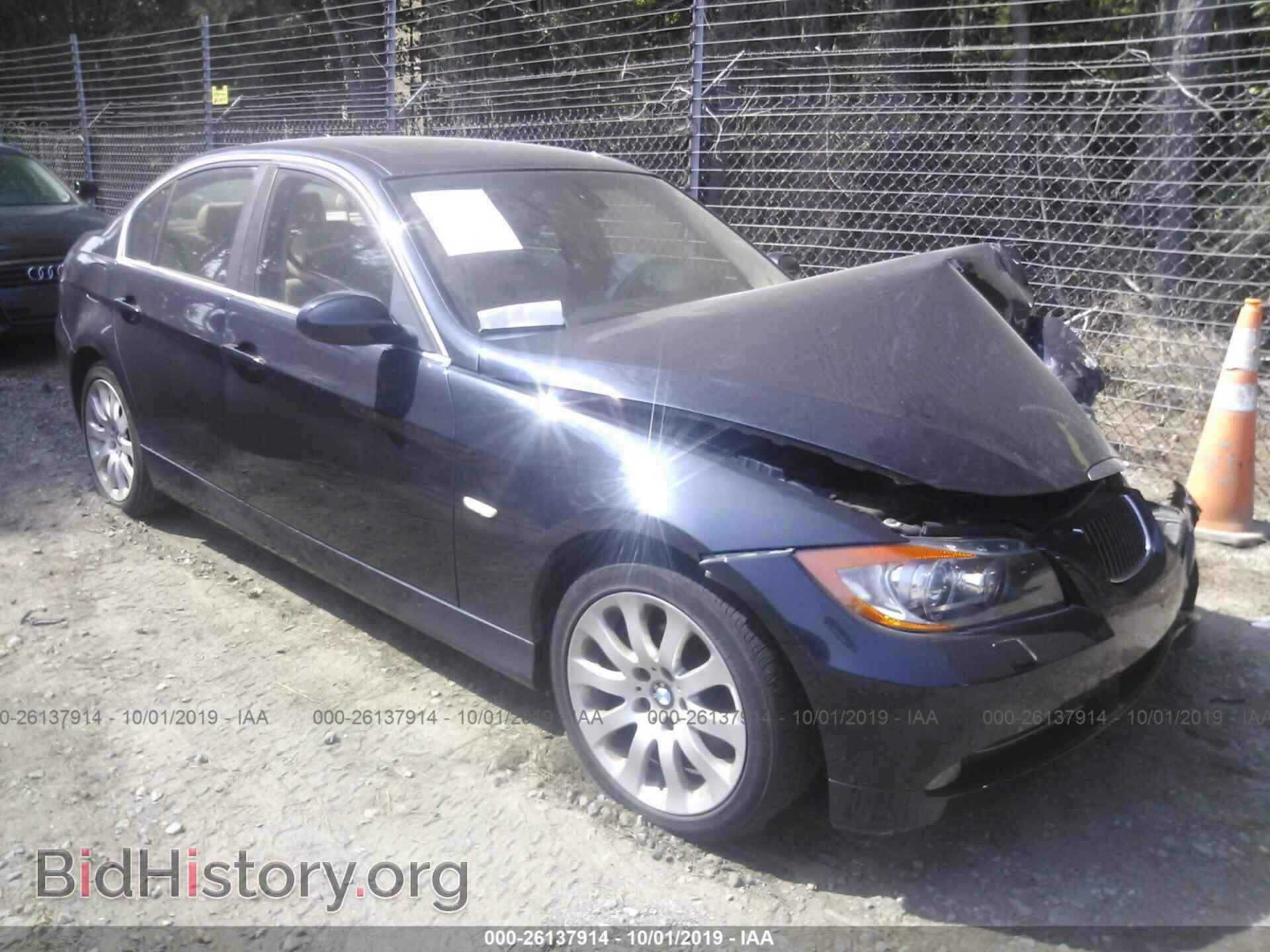 Photo WBAVD33576KV60658 - BMW 330 2006