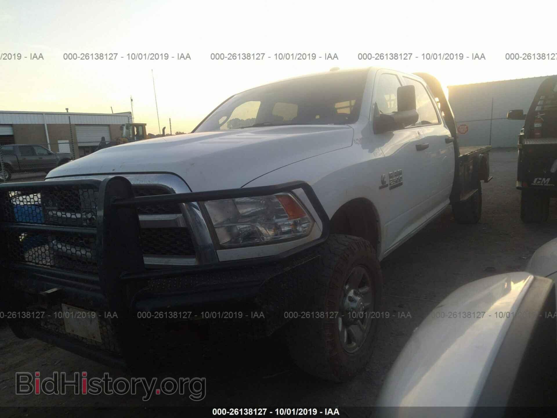 2018 RAM 2500 - VIN: 3C6UR5HL5JG184780 - Фото 2