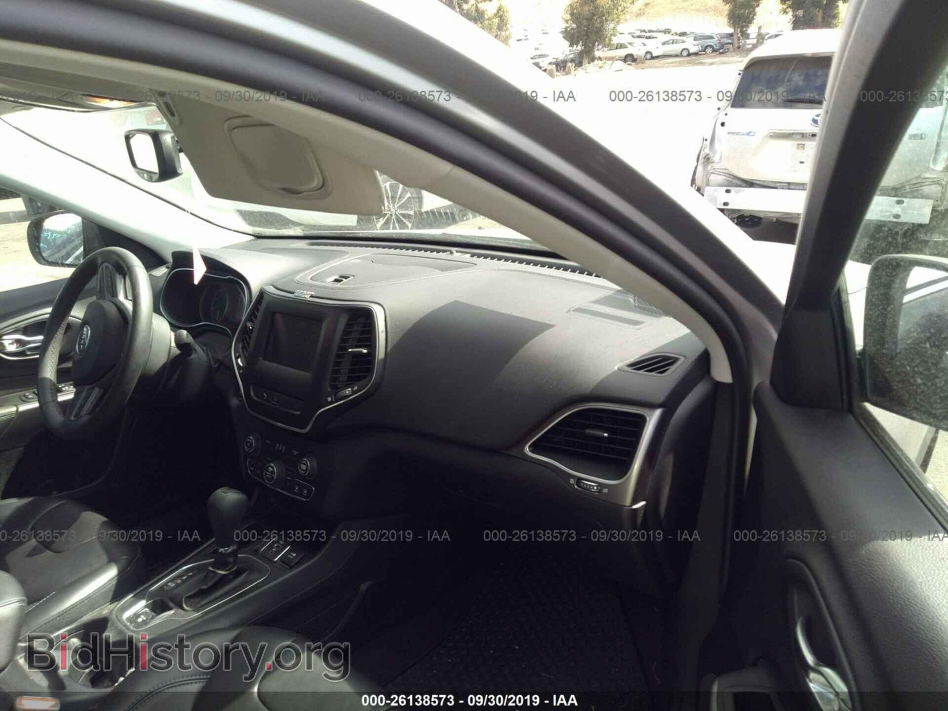 2019 JEEP CHEROKEE - VIN: 1C4PJLLB5KD247925 - Фото 5