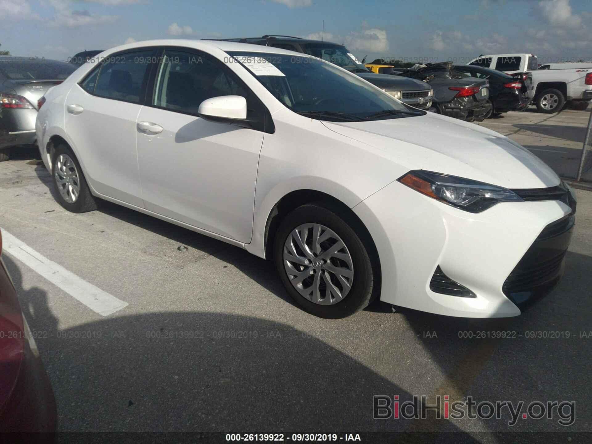 Photo 2T1BURHEXHC863875 - TOYOTA COROLLA 2017