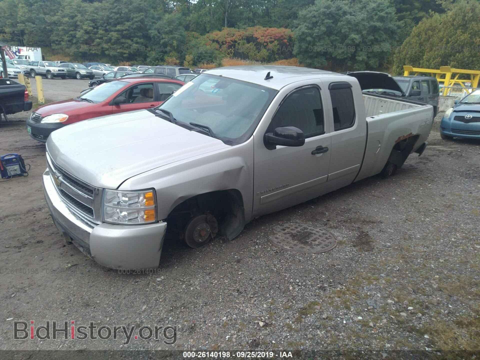 2007 CHEVROLET SILVERADO - VIN: 2GCEK19C071574499 - Фото 2