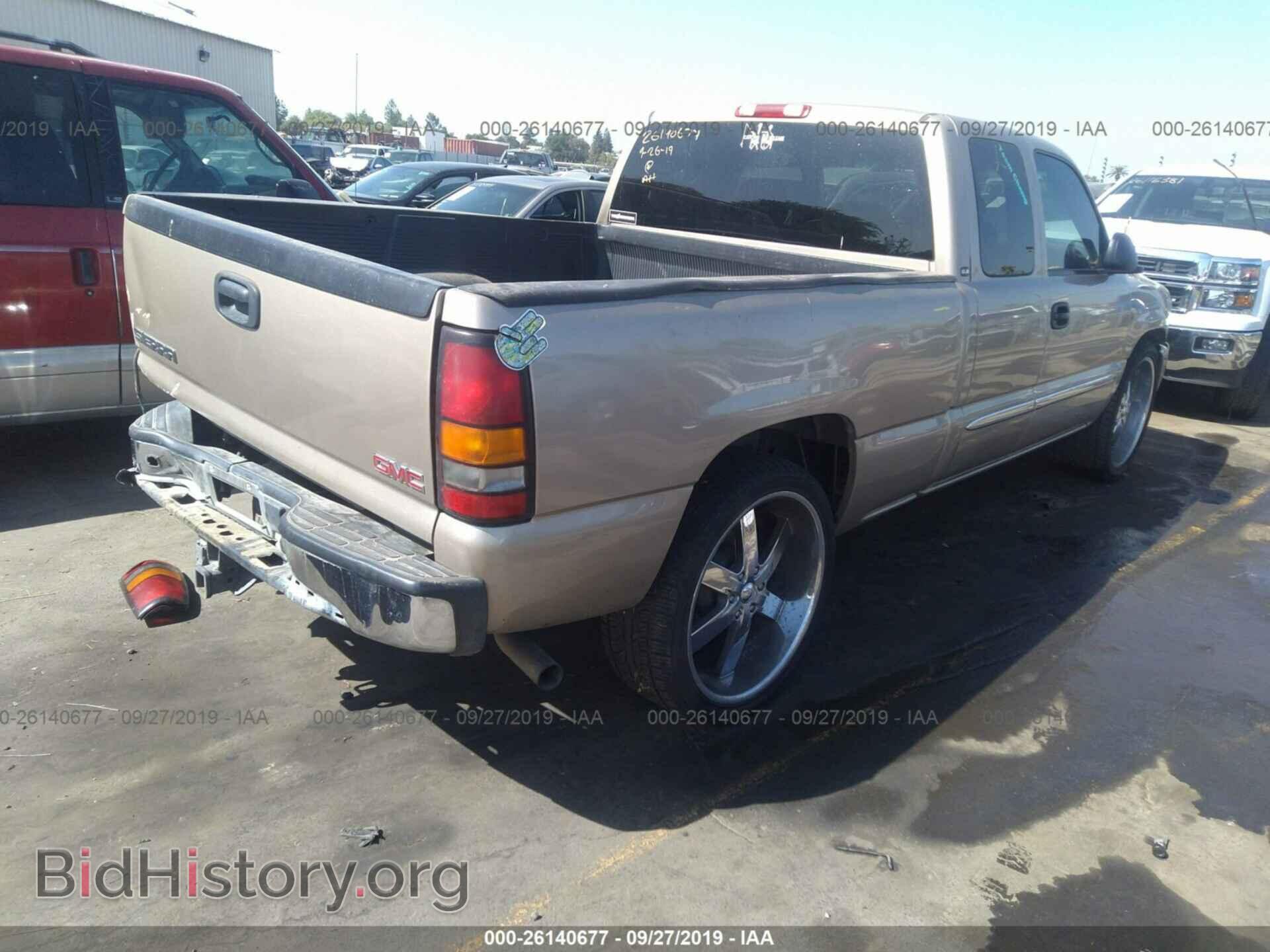 2004 GMC NEW SIERRA - VIN: 2GTEC19T541194132 - Фото 4