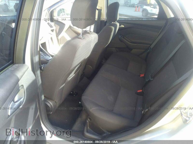 2016 Ford FOCUS (VIN 1FADP3F23GL336506) — photo 8 of 10