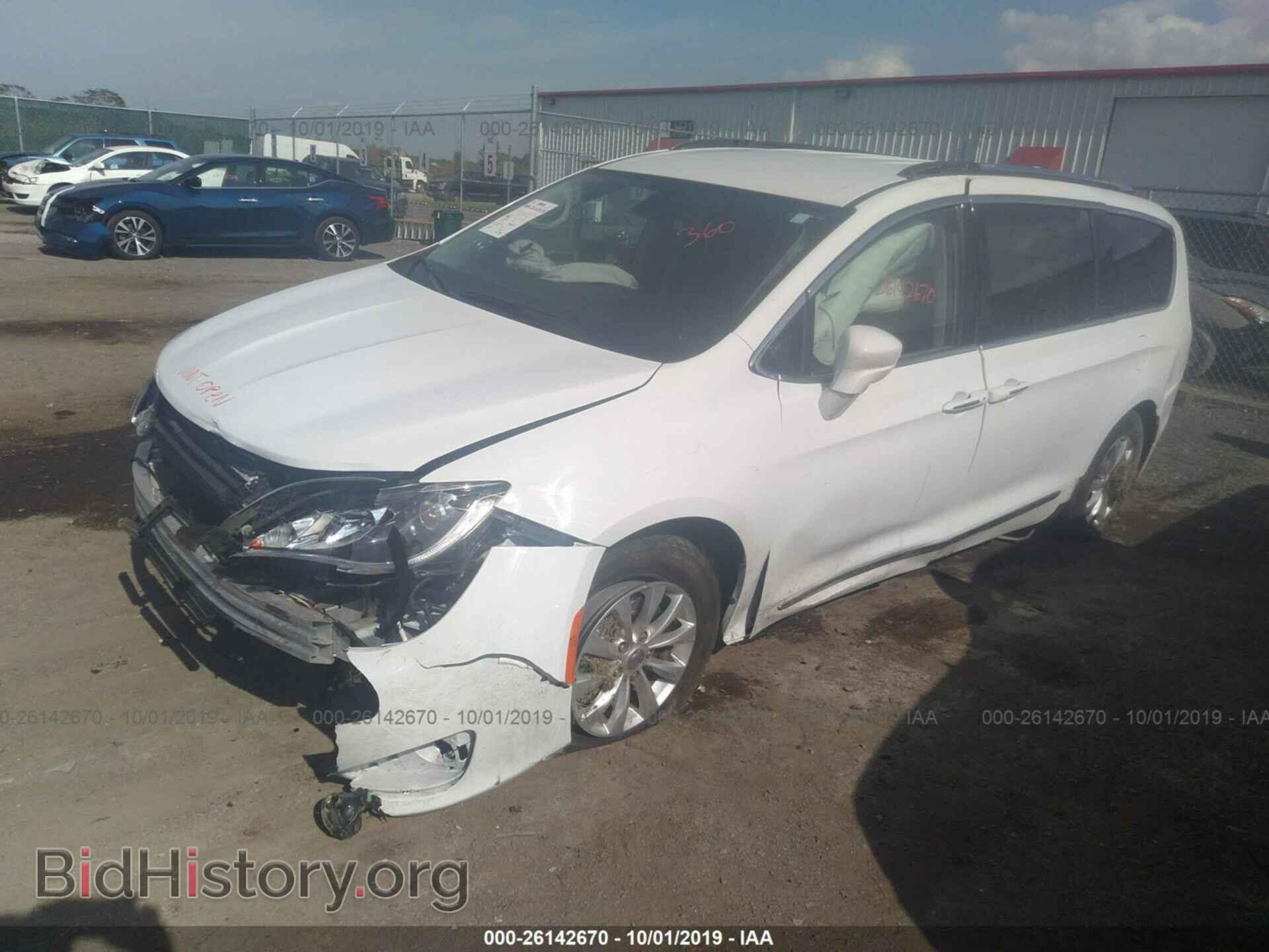 2018 CHRYSLER PACIFICA - VIN: 2C4RC1BG0JR124274 - Фото 2