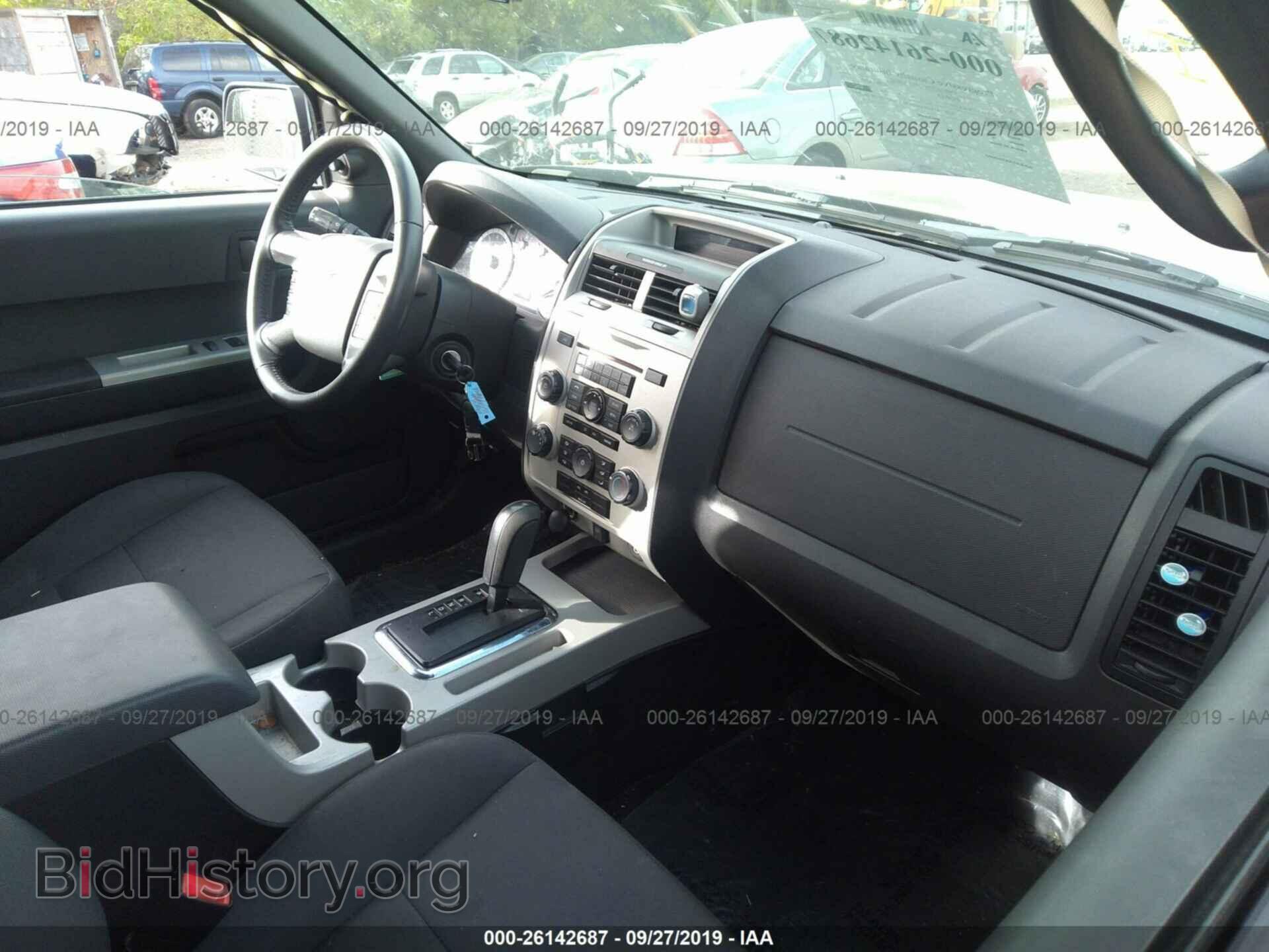 2011 FORD ESCAPE - VIN: 1FMCU0DG7BKA37073 - Photo 5