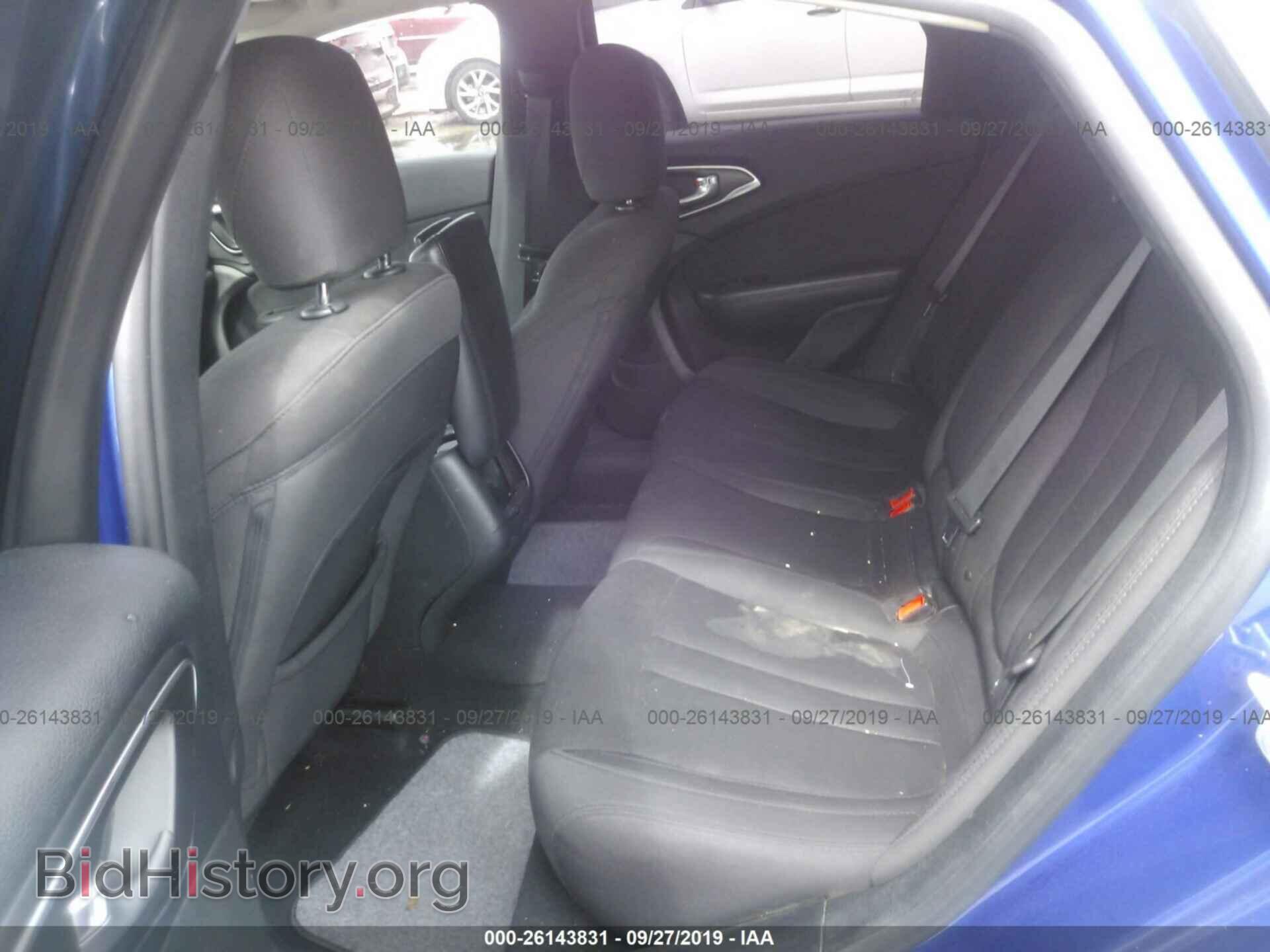 2016 CHRYSLER 200 - VIN: 1C3CCCABXGN140645 - Фото 8