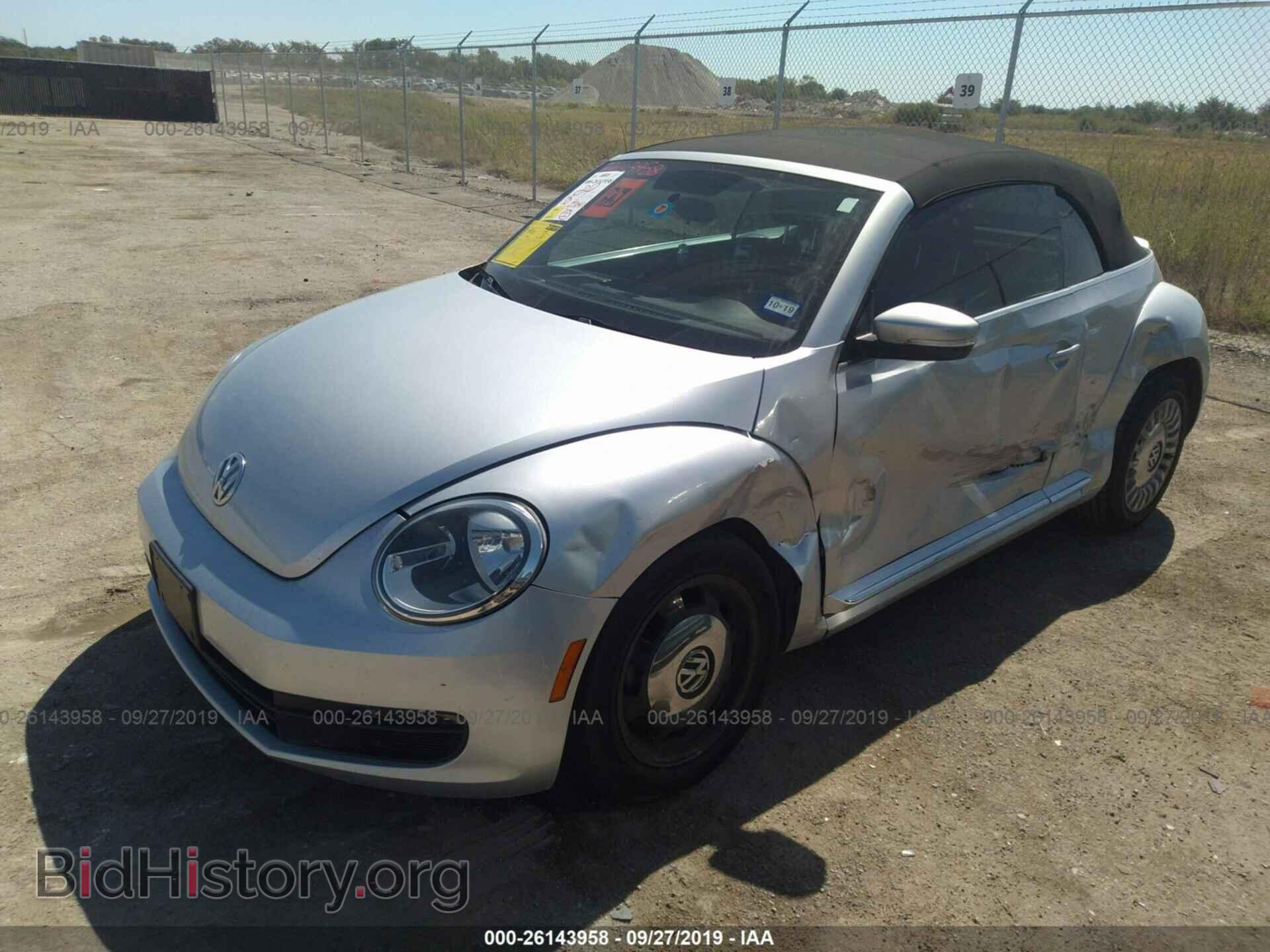 2013 VOLKSWAGEN BEETLE - VIN: 3VW5P7AT7DM812687 - Фото 2