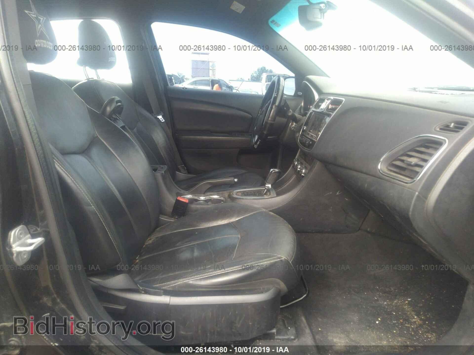 2011 CHRYSLER 200 - VIN: 1C3BC2FG8BN516164 - Фото 5