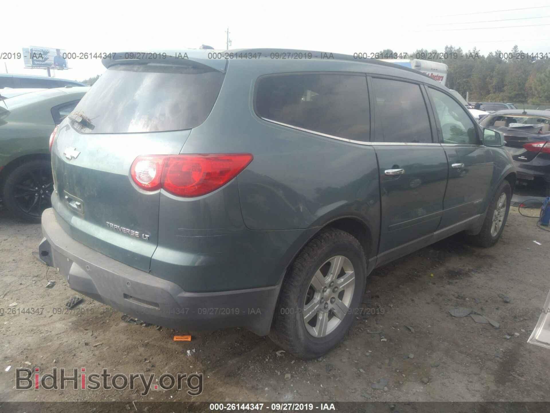 2009 CHEVROLET TRAVERSE - VIN: 1GNEV23D39S162179 - Фото 4