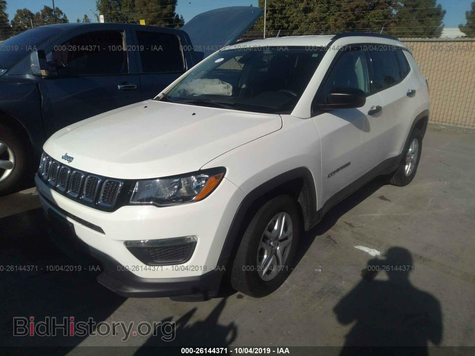 2017 JEEP COMPASS - VIN: 3C4NJCAB6HT668310 - Фото 2