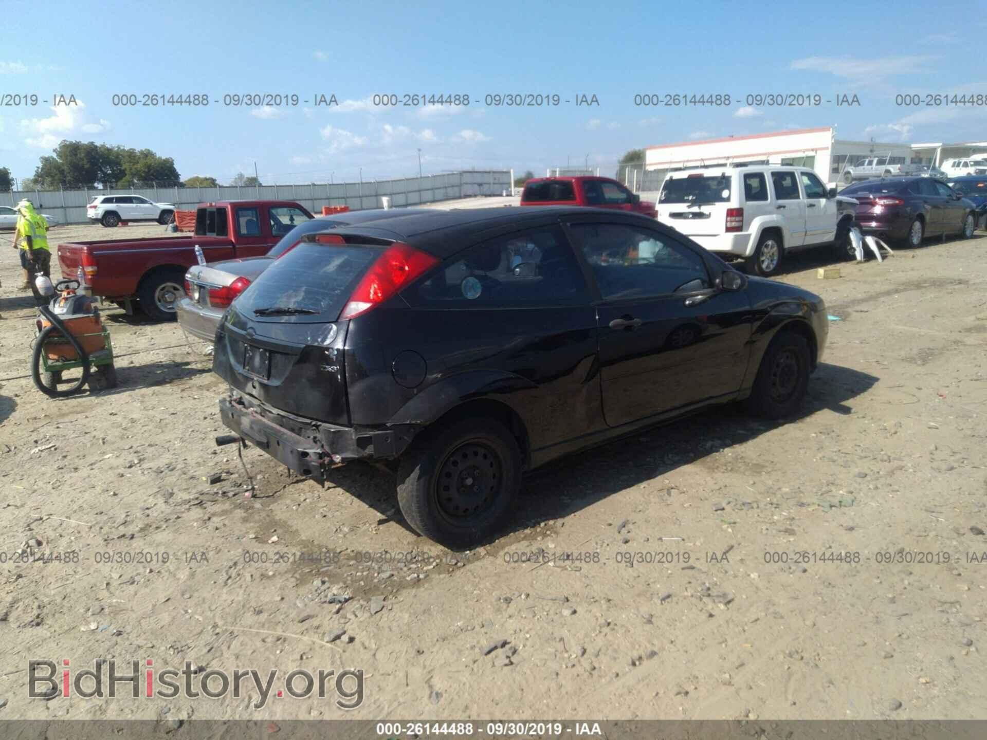 2006 FORD FOCUS - VIN: 1FAFP31NX6W250309 - Фото 4