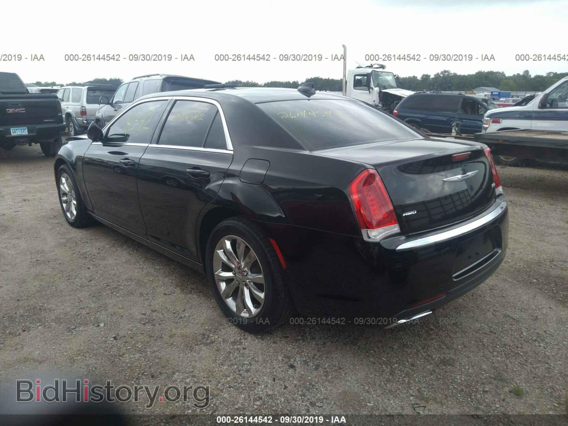2016 CHRYSLER 300 - VIN: 2C3CCARG6GH119045 - Фото 3