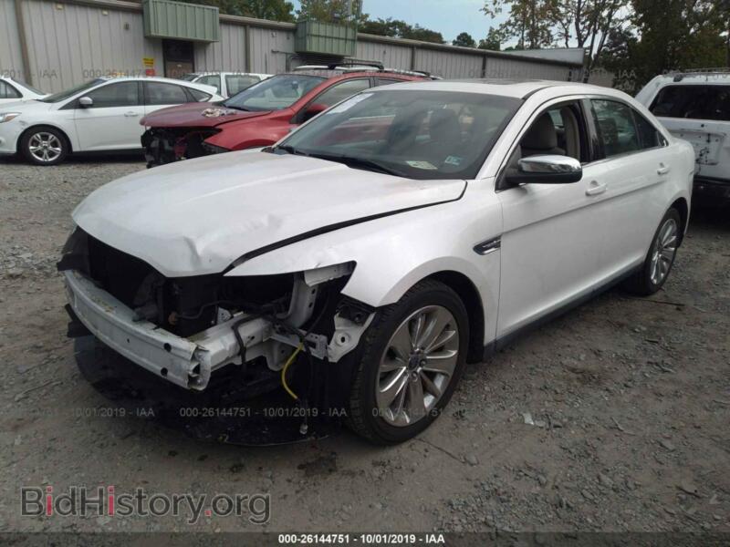 2011 Ford TAURUS (VIN 1FAHP2FW1BG124963) — photo 2 of 10