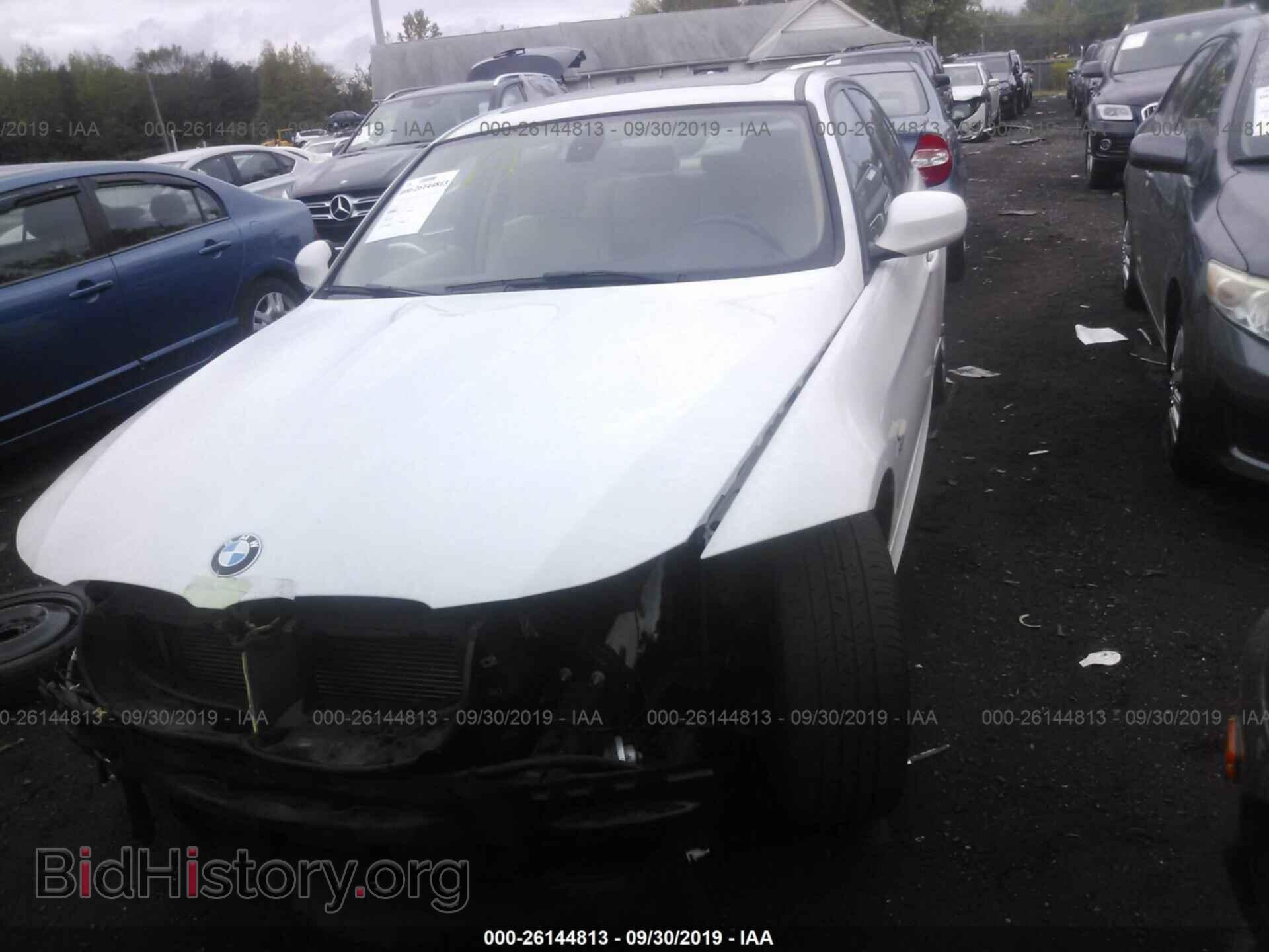 2011 BMW 328 - VIN: WBAPK5C59BA654003 - Фото 2