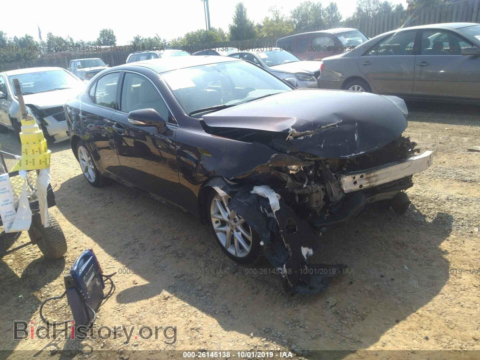 Photo JTHCF5C21C5053298 - LEXUS IS 2012