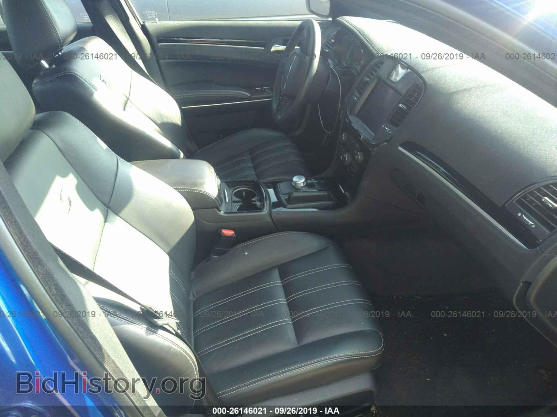 2018 CHRYSLER 300 - VIN: 2C3CCABG6JH227490 - Фото 5