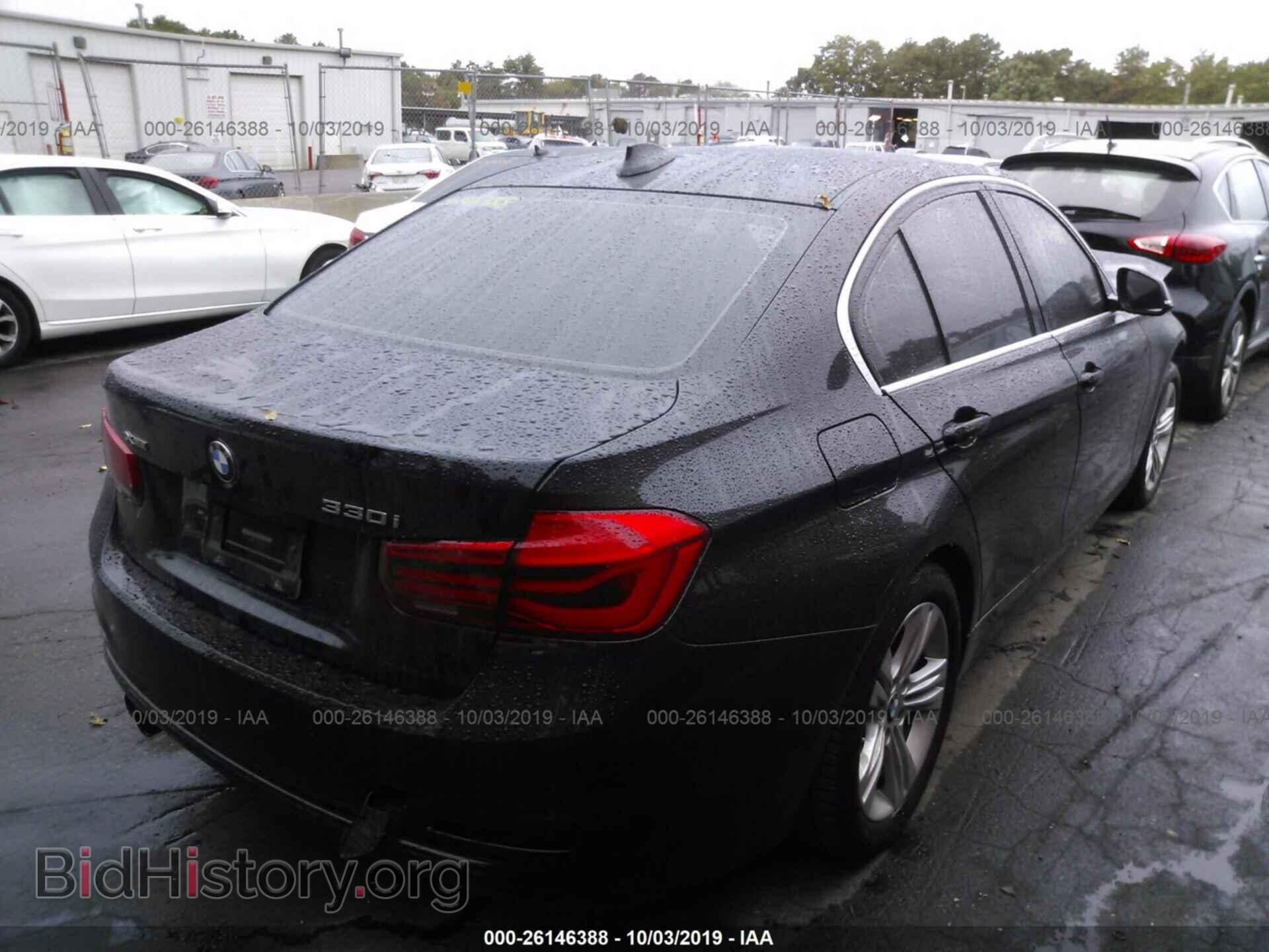 2017 BMW 330 - VIN: WBA8D9G50HNU60767 - Фото 4