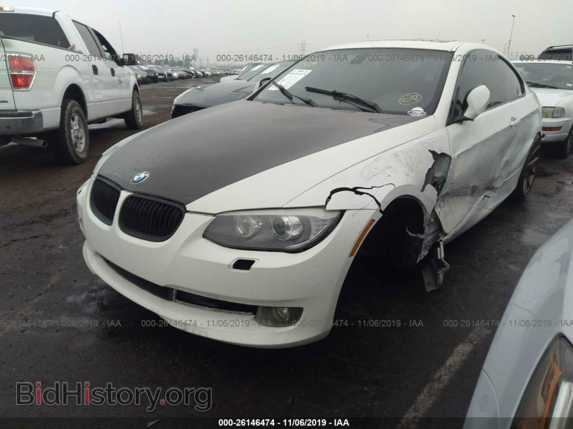 2011 BMW 335 - VIN: WBAKG7C51BE263590 - Фото 2