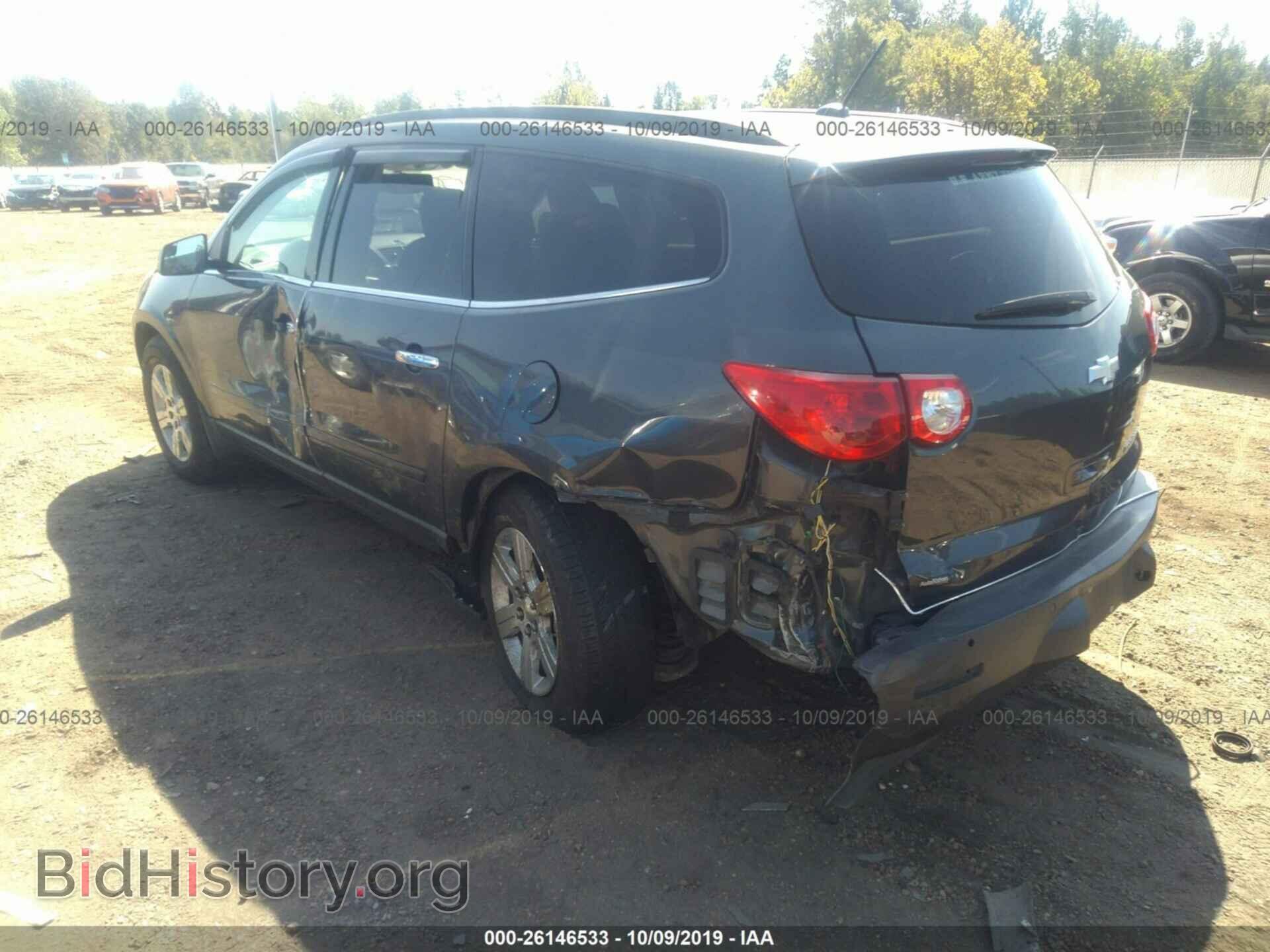 2011 CHEVROLET TRAVERSE - VIN: 1GNKRGED2BJ219954 - Фото 3