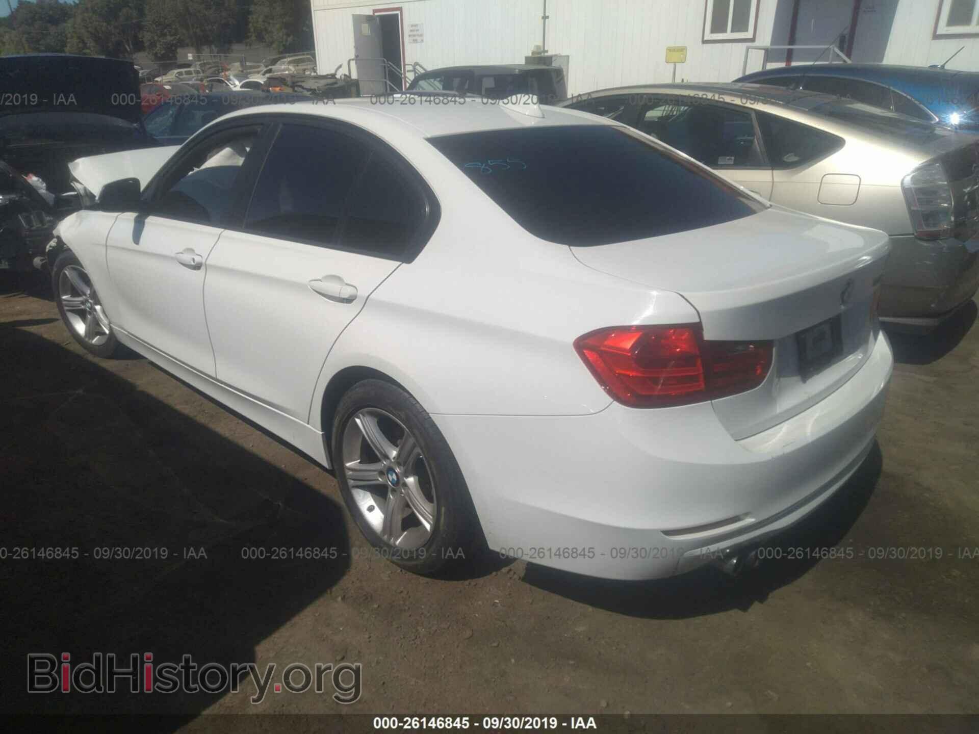 2013 BMW 328 - VIN: WBA3C1C59DF437917 - Фото 3