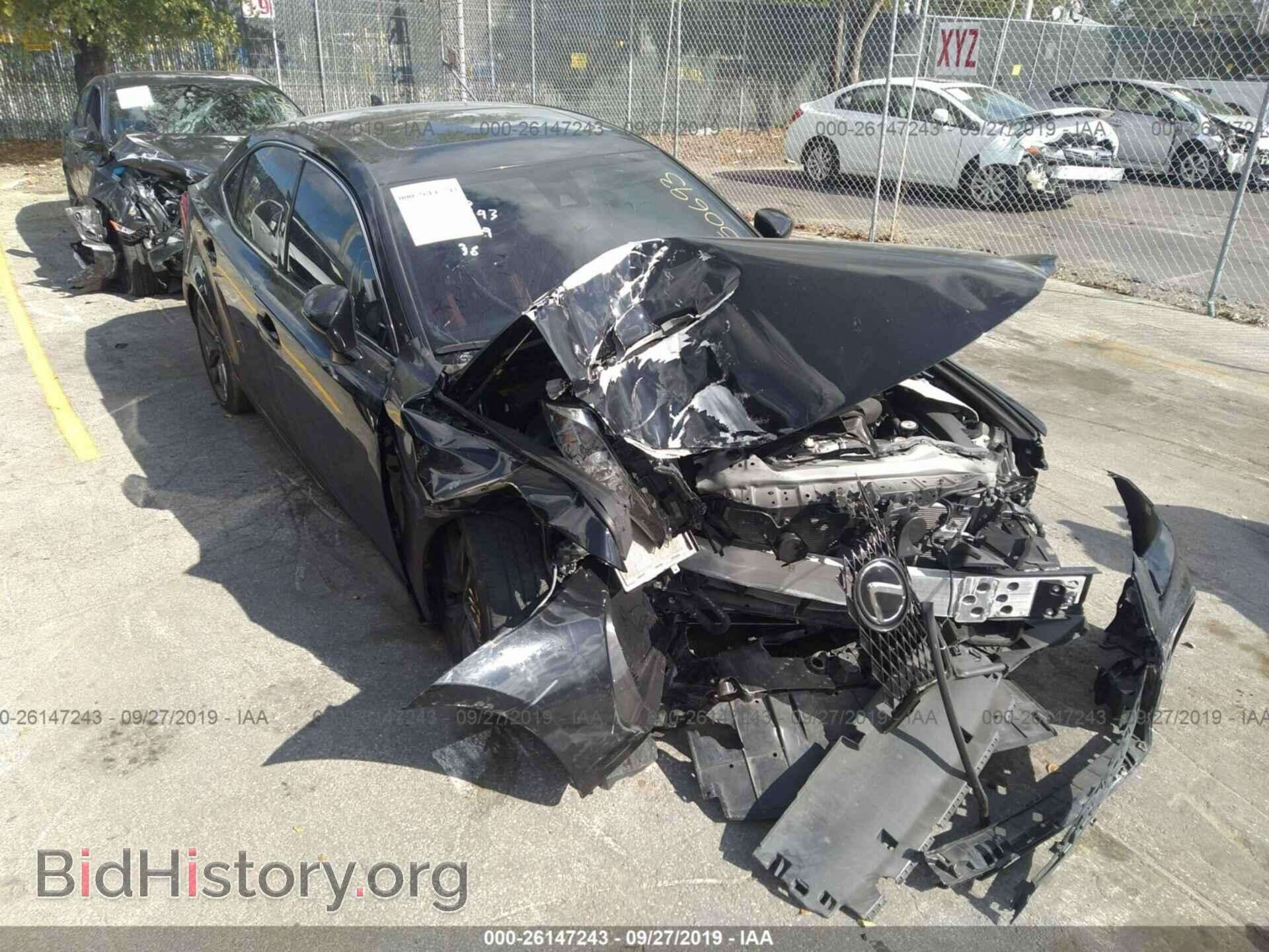 Photo JTHBA1D22H5050693 - LEXUS IS 2017
