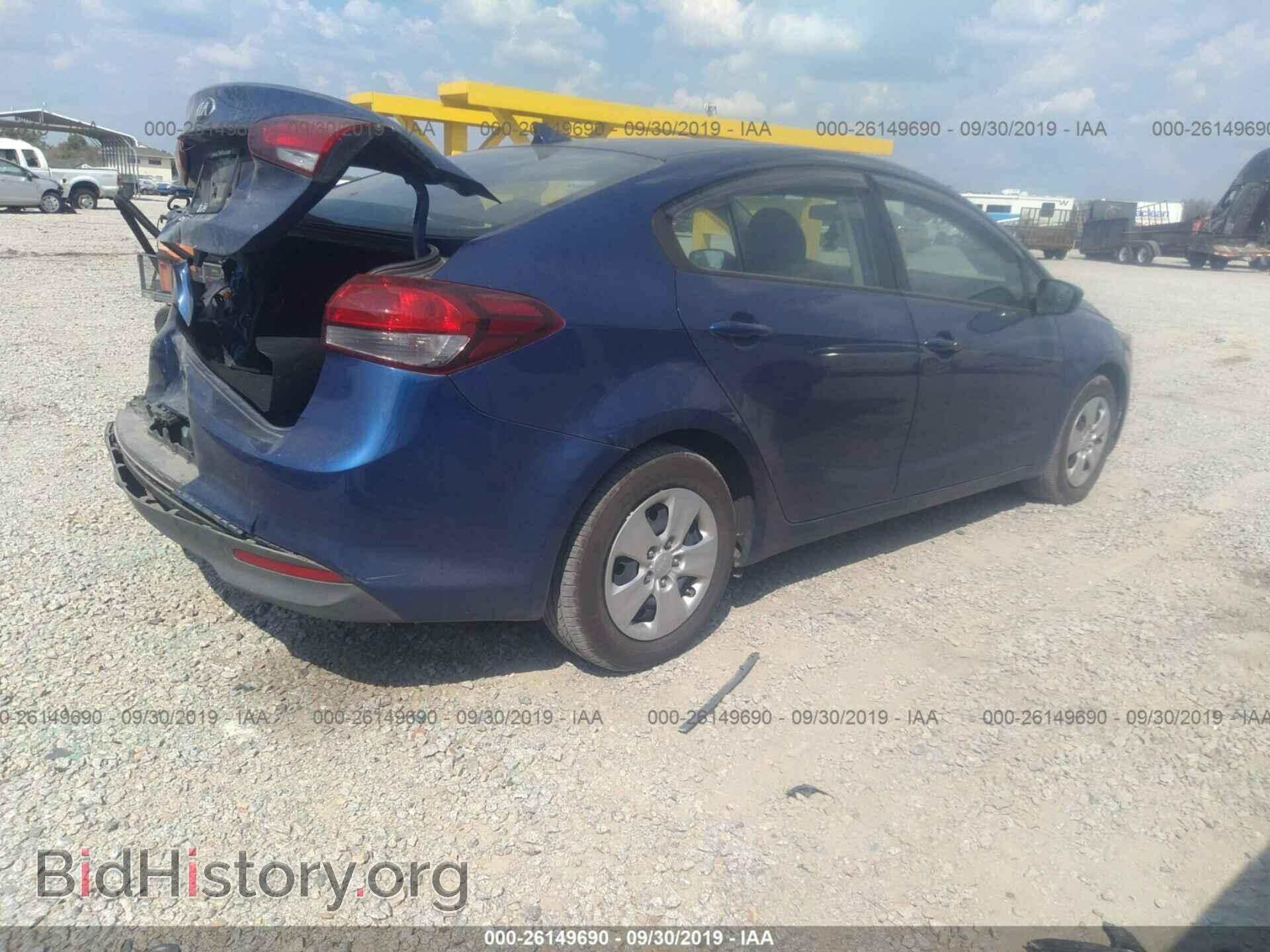 2017 KIA FORTE - VIN: 3KPFK4A70HE139099 - Photo 4