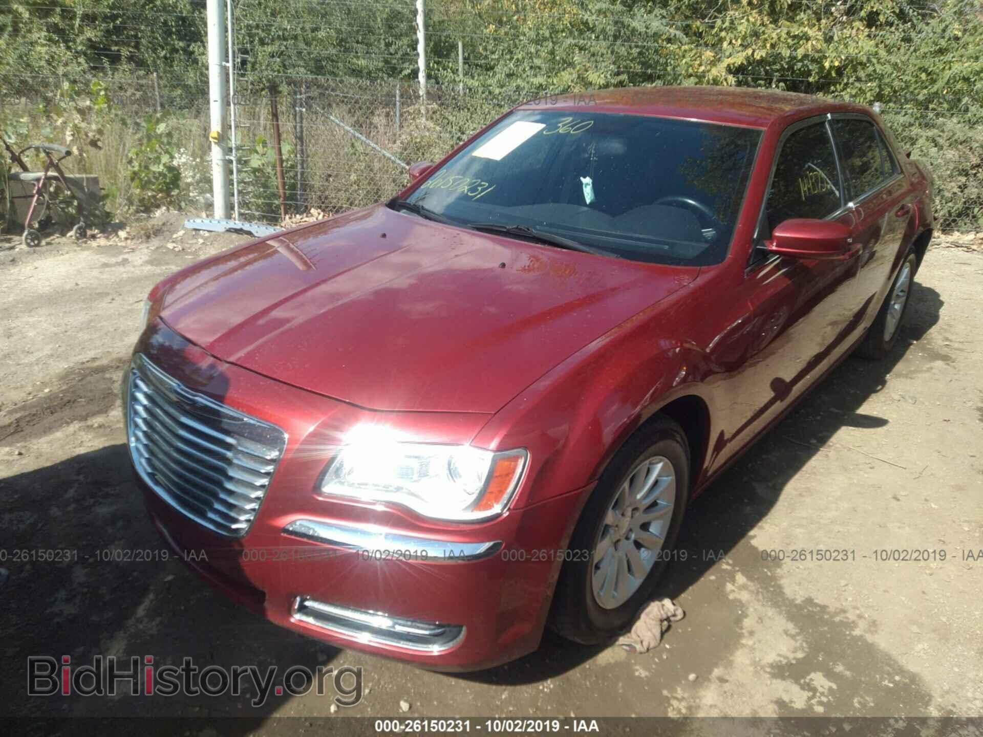 2012 CHRYSLER 300 - VIN: 2C3CCAAG8CH132885 - Фото 2