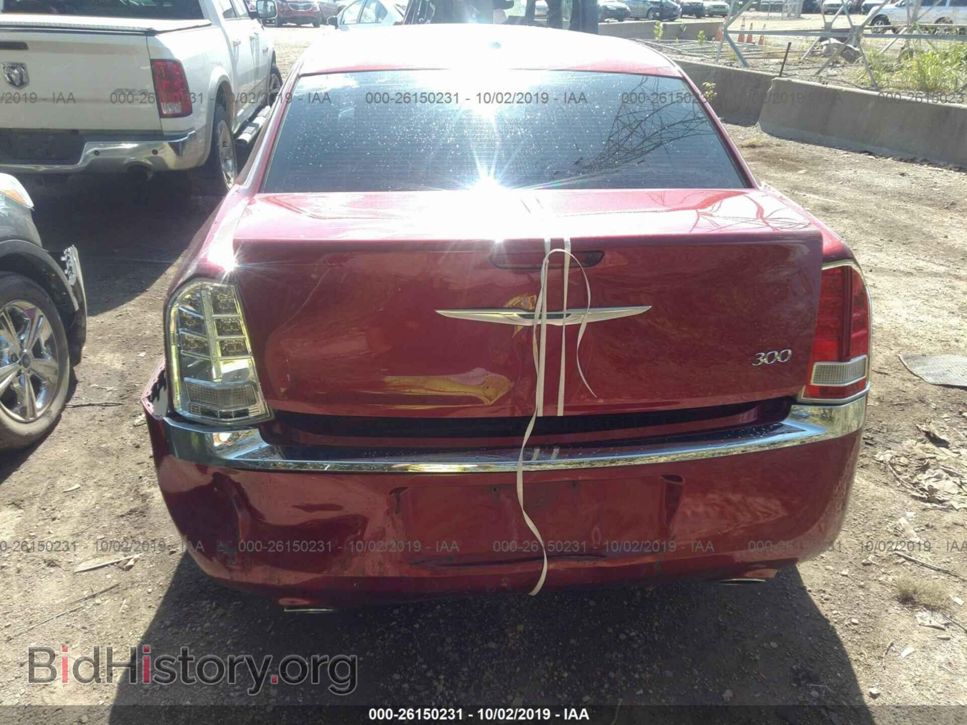 2012 CHRYSLER 300 - VIN: 2C3CCAAG8CH132885 - Фото 6
