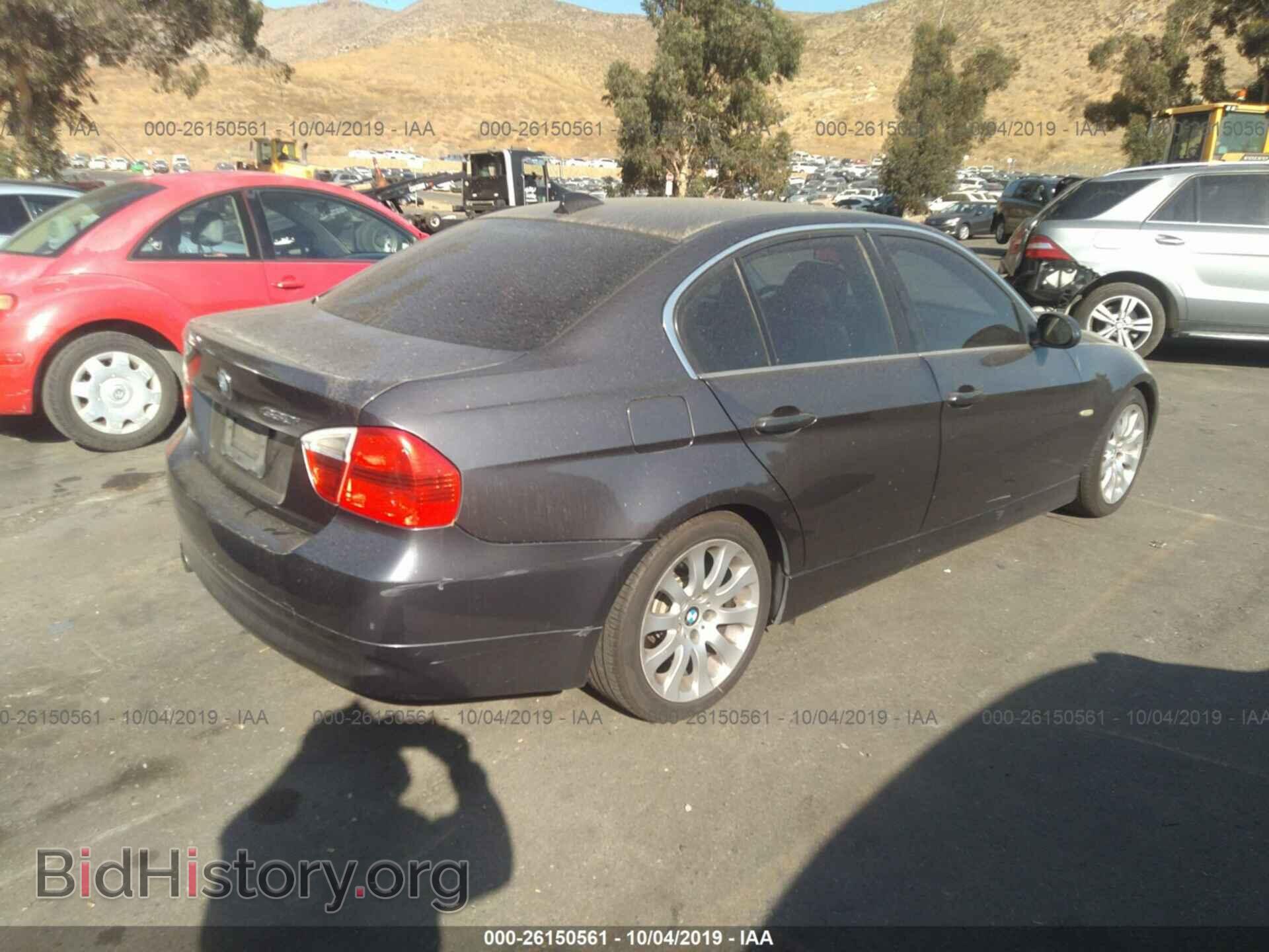 2006 BMW 330 - VIN: WBAVB33596KR72215 - Фото 4