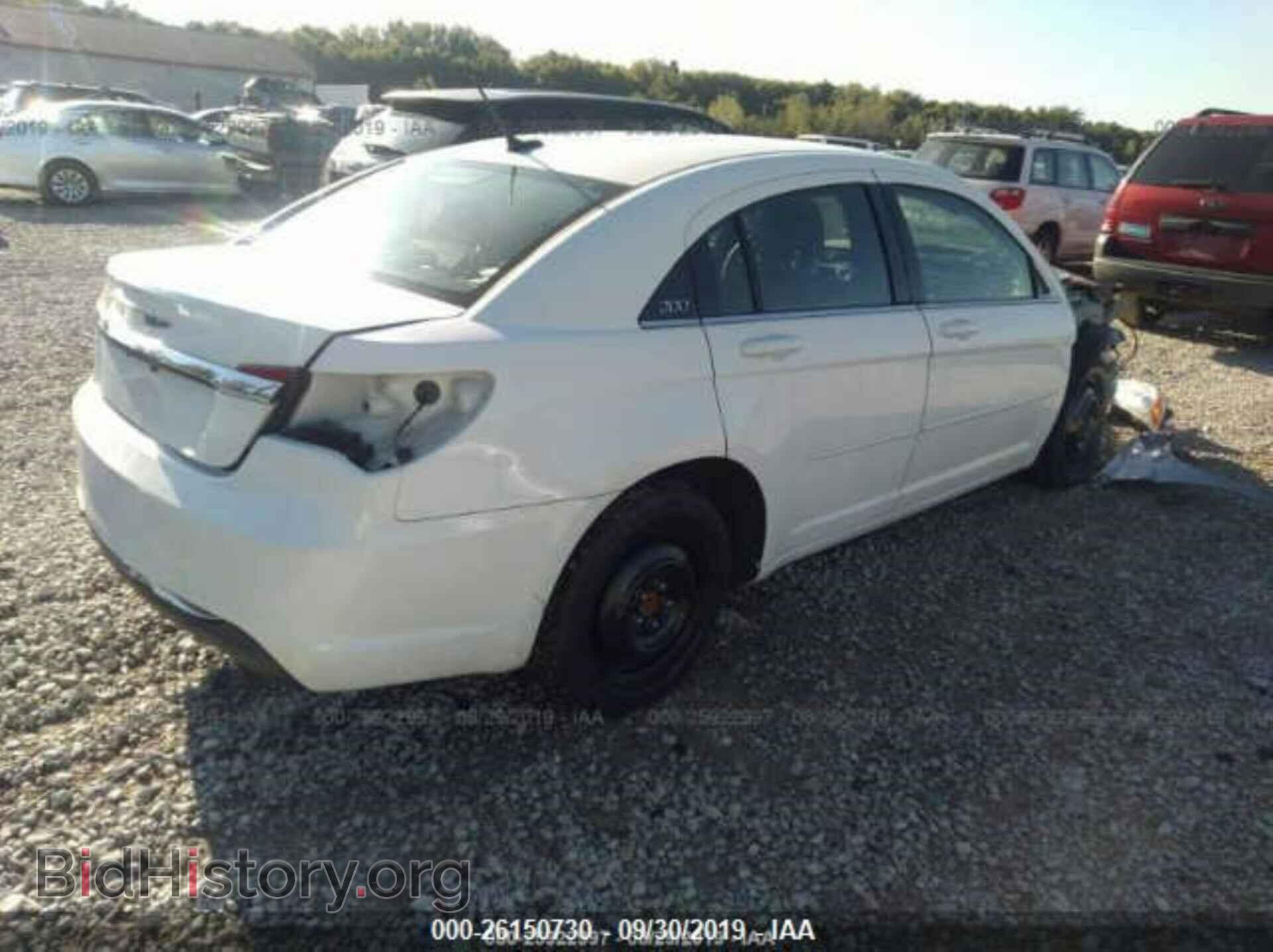 2012 CHRYSLER 200 - VIN: 1C3CCBAB2CN317032 - Фото 4