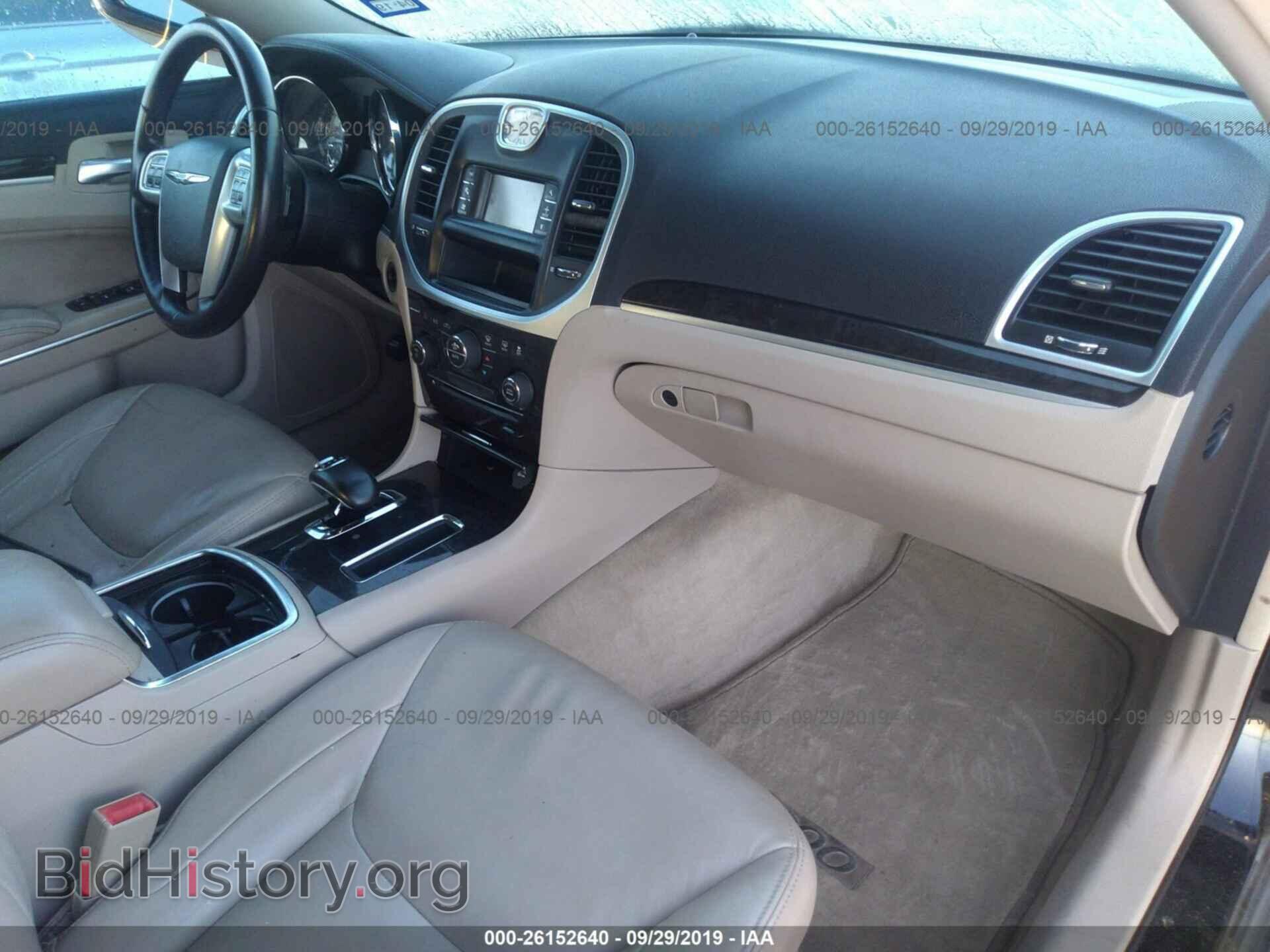 2012 CHRYSLER 300 - VIN: 2C3CCACGXCH143268 - Photo 5