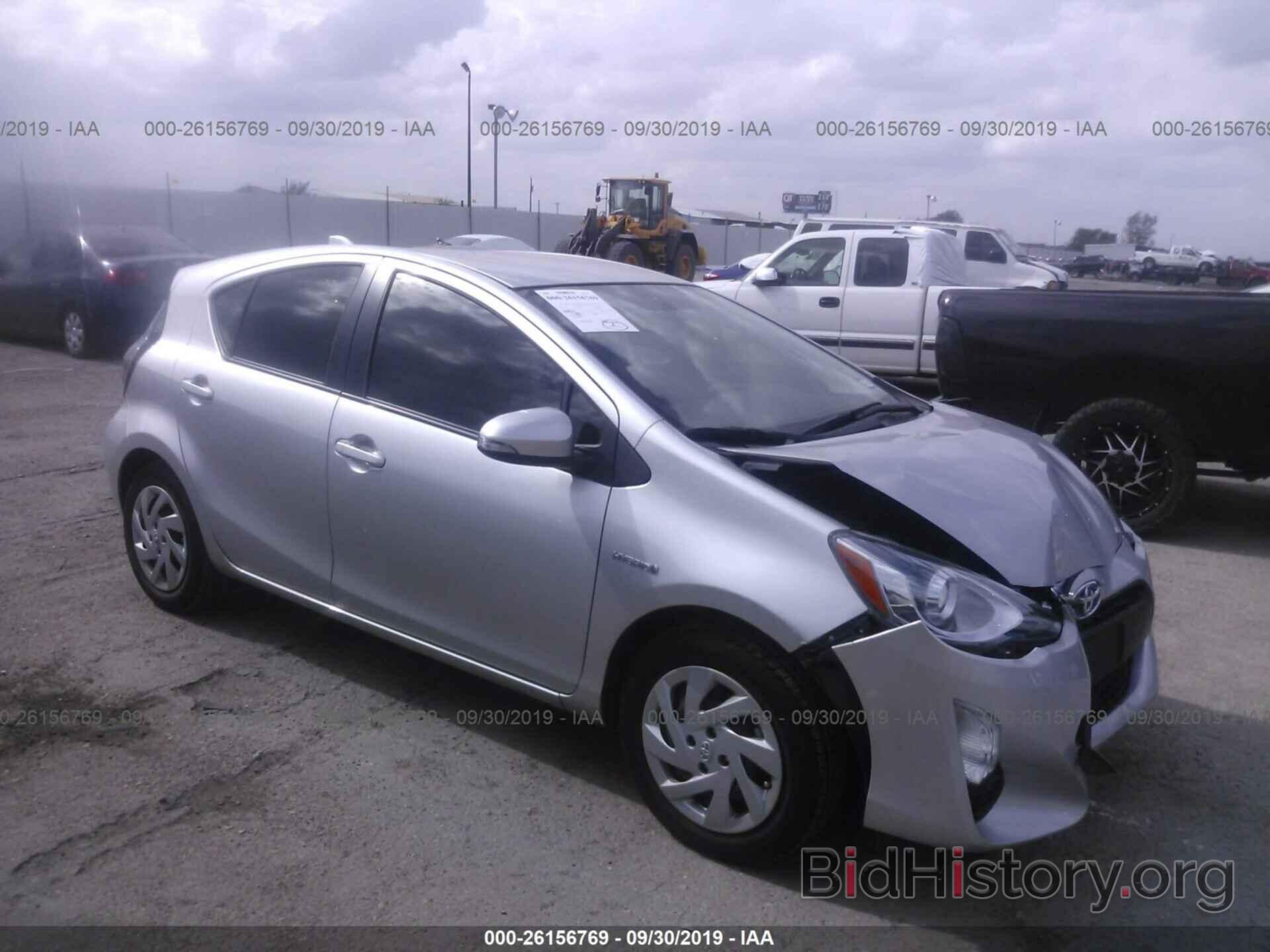 Фотография JTDKDTB31F1106563 - TOYOTA PRIUS C 2015