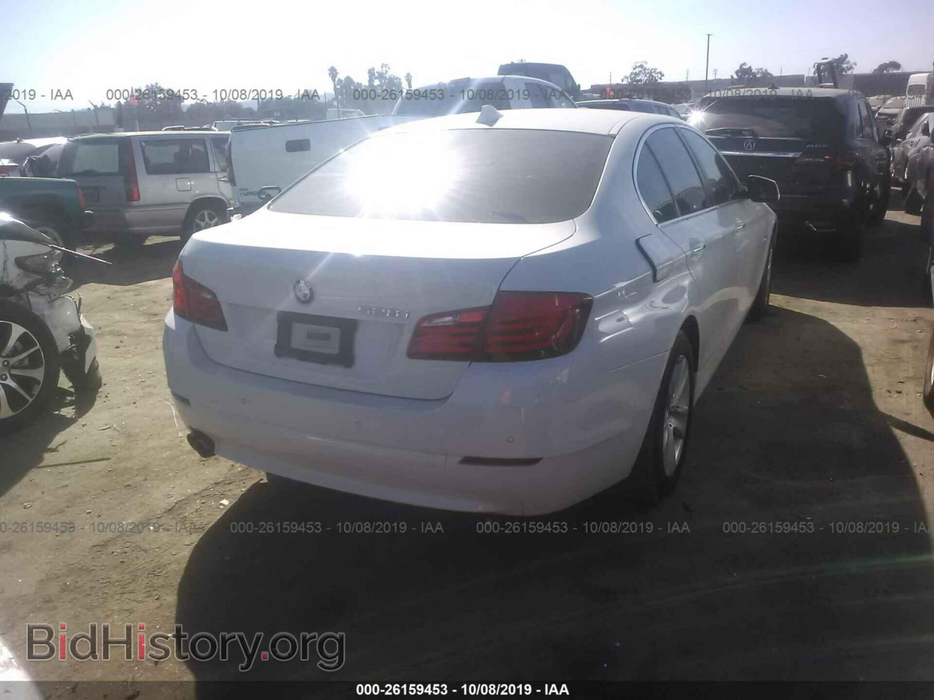 2011 BMW 528 - VIN: WBAFR1C55BC749811 - Photo 4