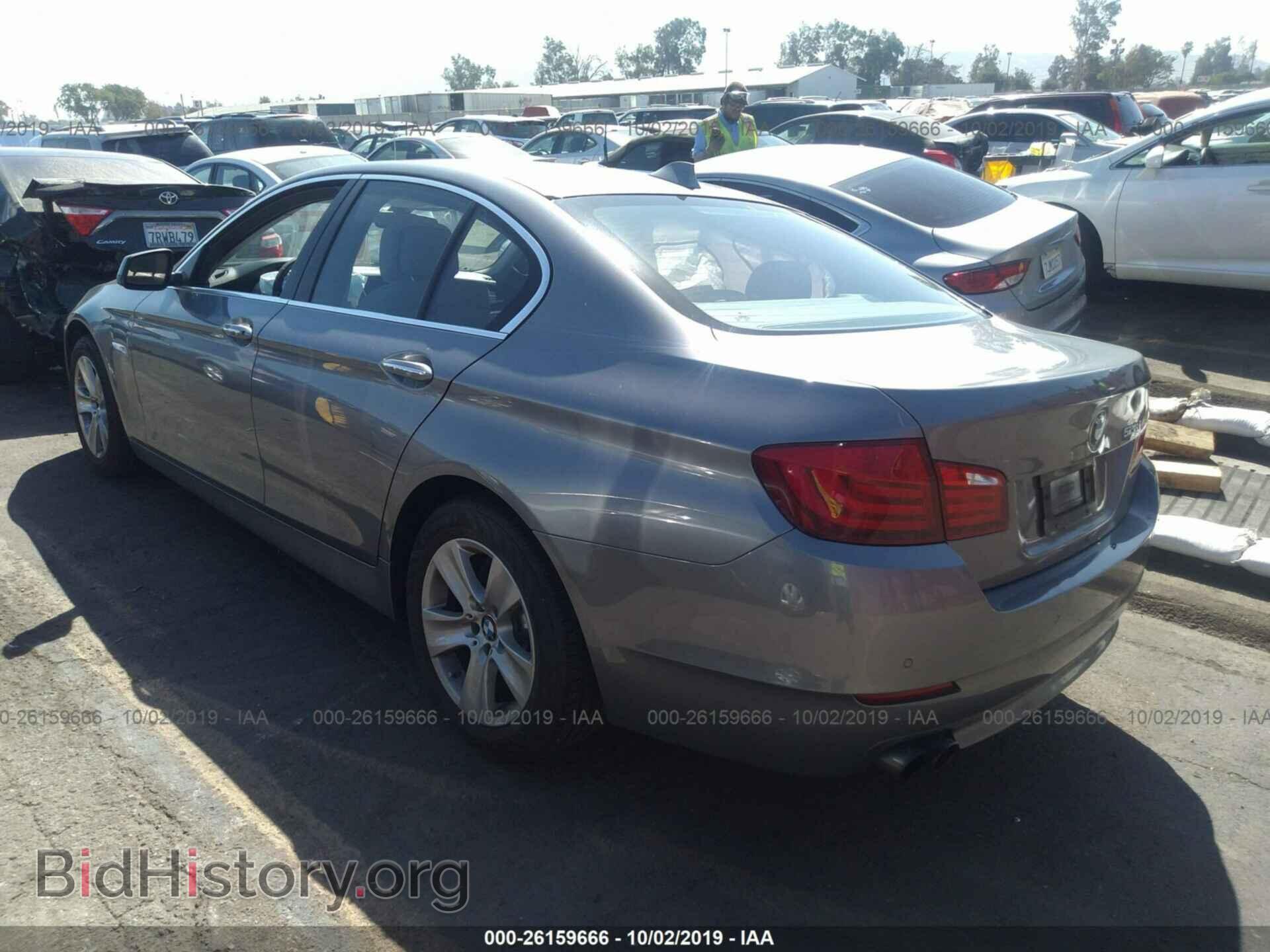 2013 BMW 528 - VIN: WBAXG5C53DDY33494 - Фото 3