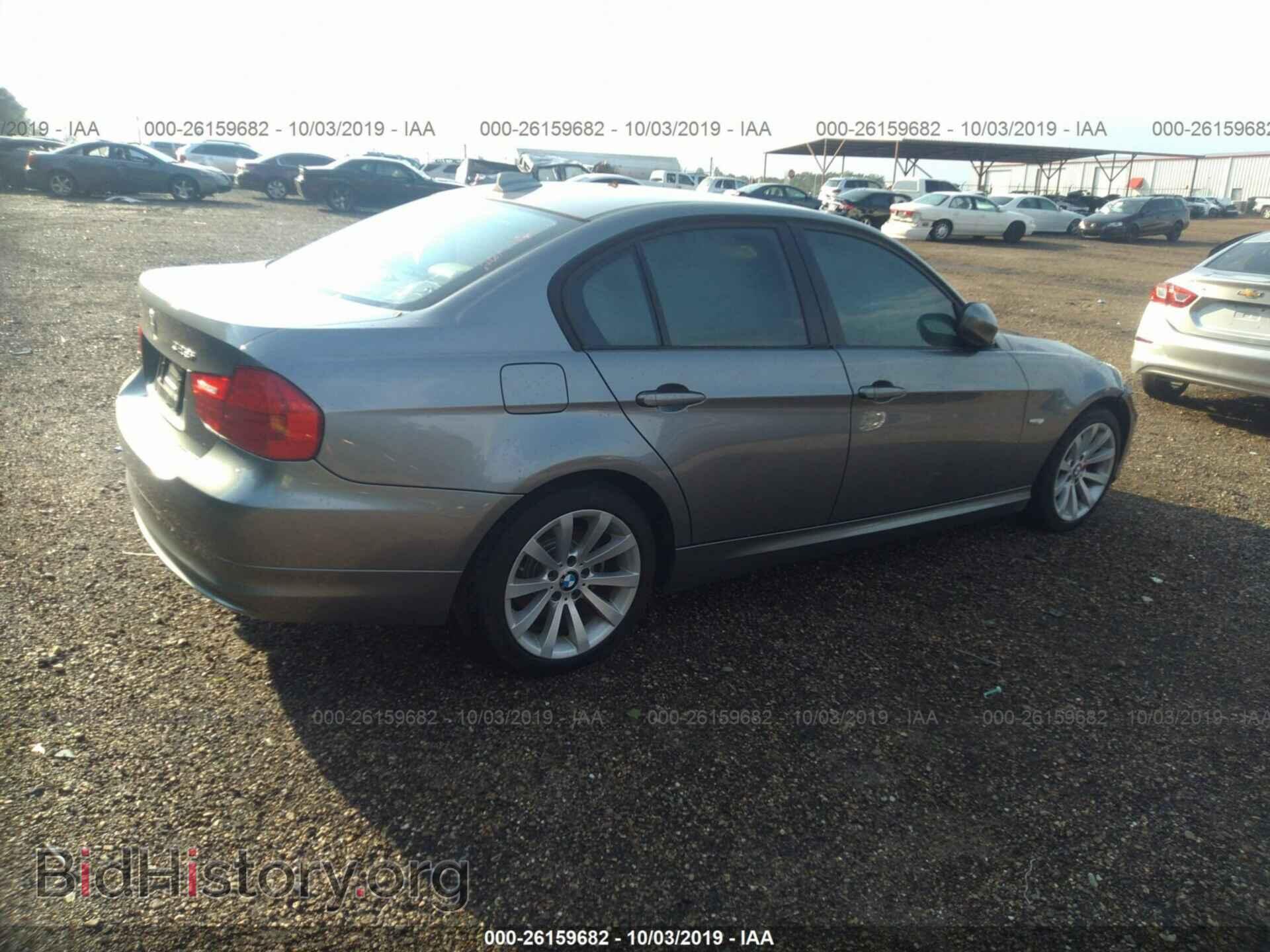 2011 BMW 328 - VIN: WBAPH7C53BA801572 - Фото 4