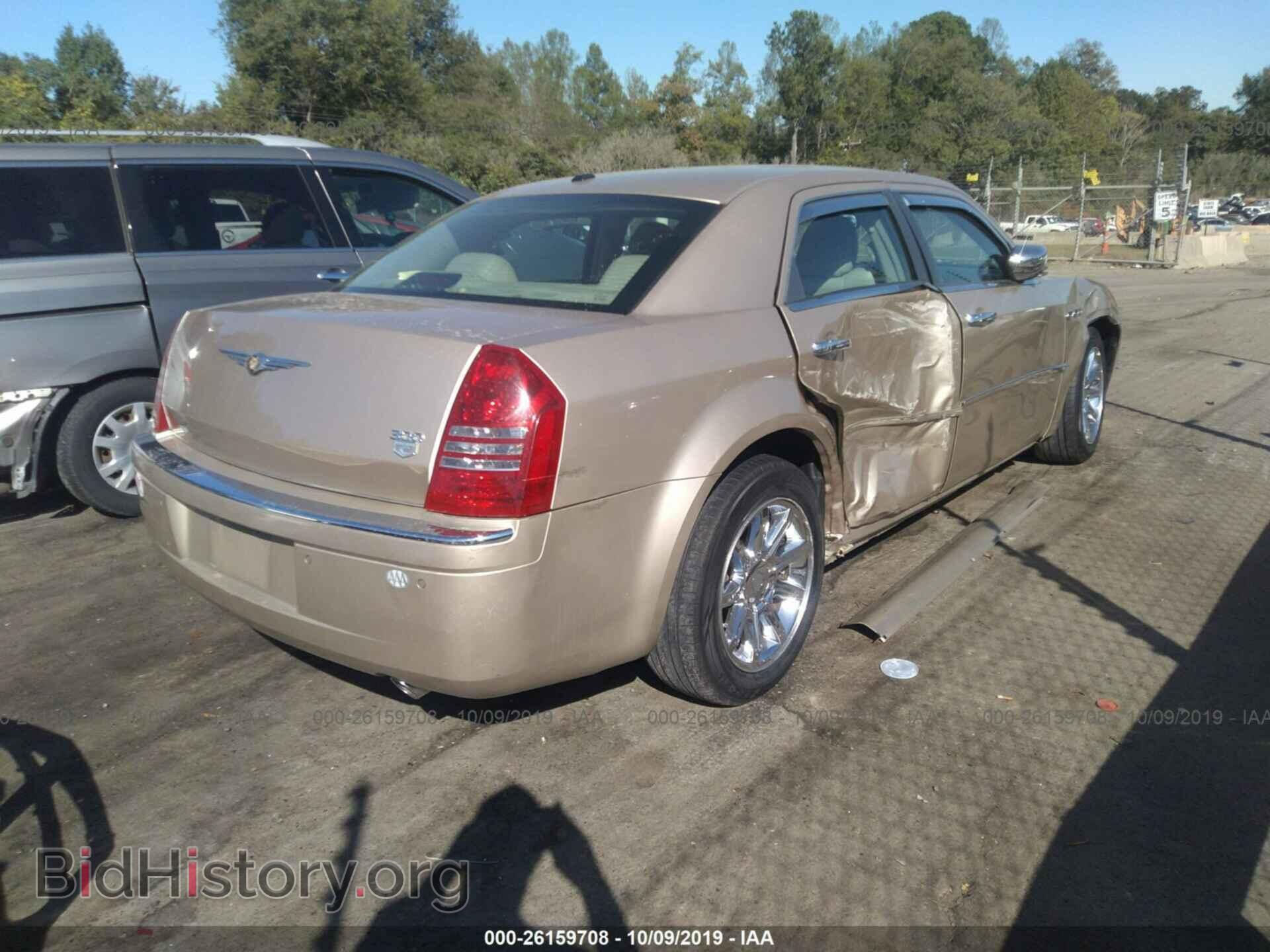 2006 CHRYSLER 300C - VIN: 2C3LA63H36H249271 - Фото 4