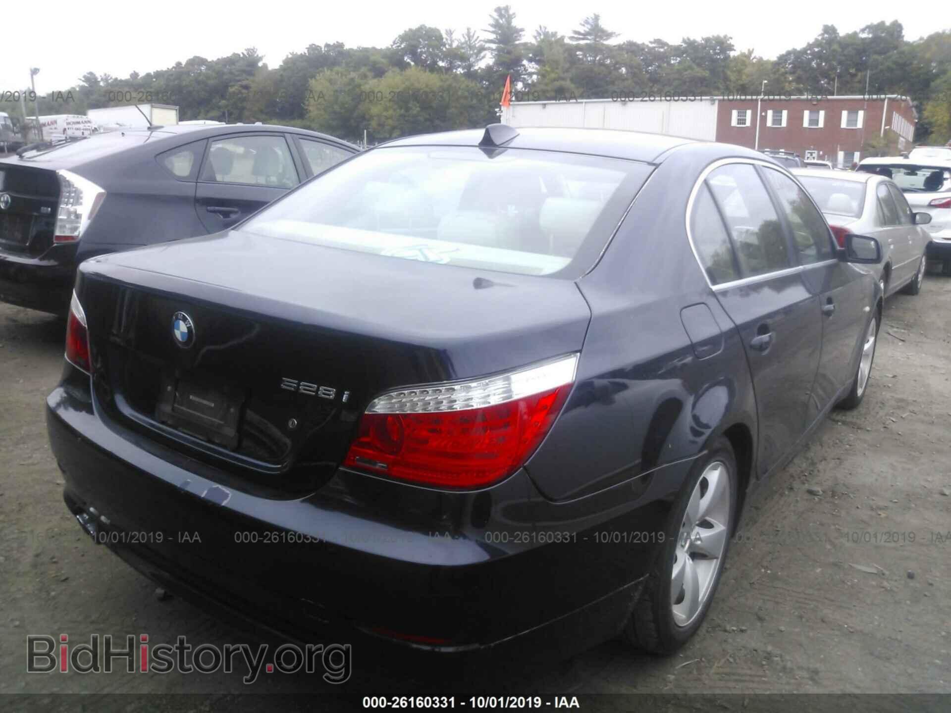 2008 BMW 528 - VIN: WBANU53508CT06492 - Фото 4