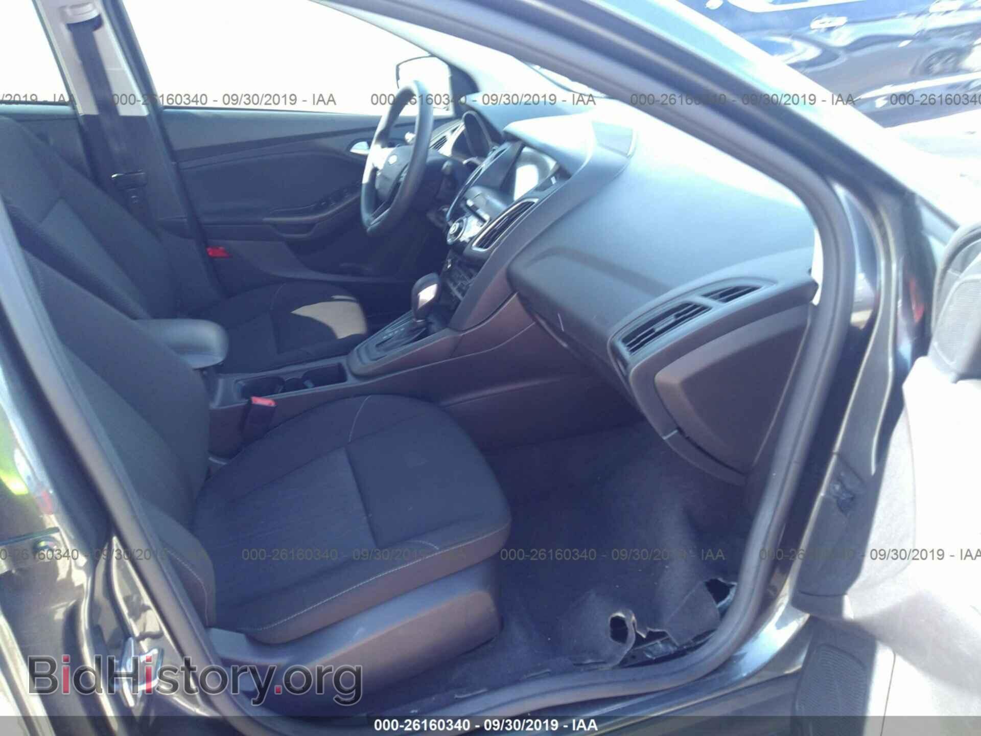 2017 Ford Focus - VIN: 1FADP3H2XHL225367 - Фото 5