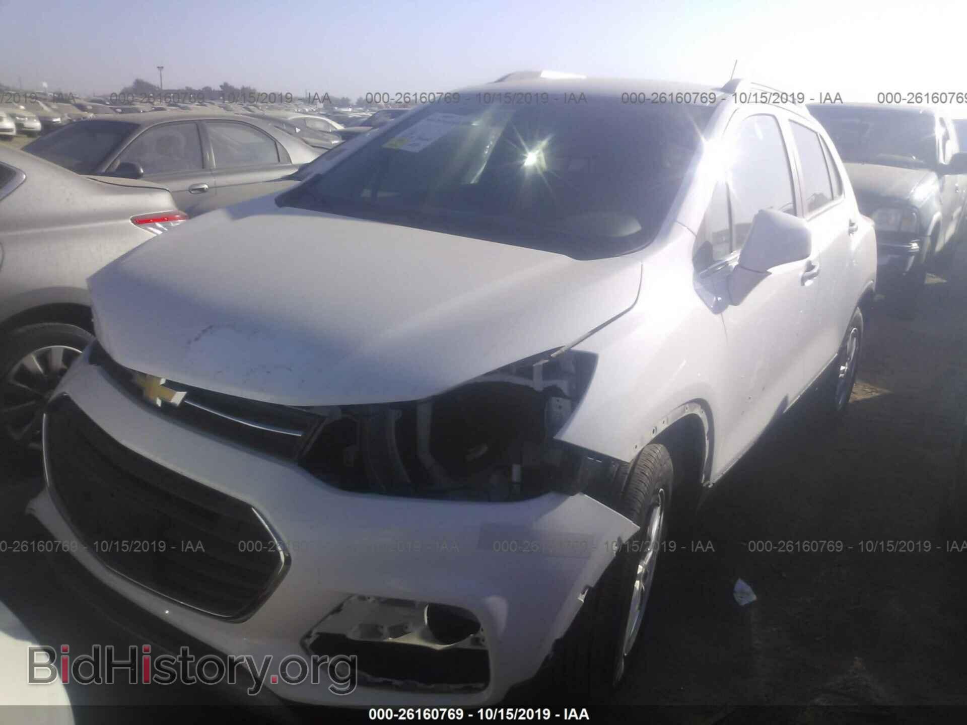 2017 CHEVROLET TRAX - VIN: 3GNCJLSB2HL227013 - Фото 2