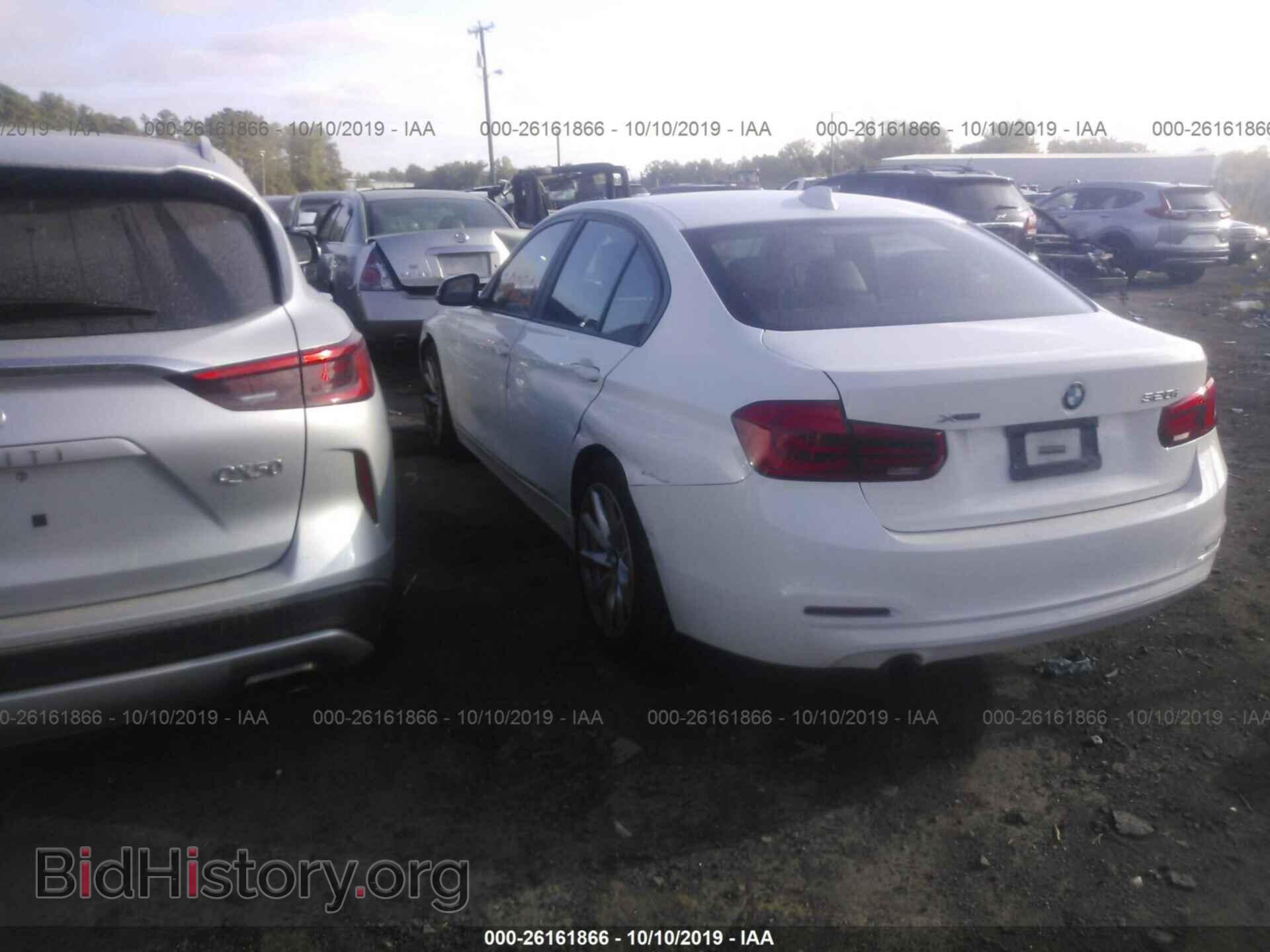 2016 BMW 320 - VIN: WBA8E5G51GNT40576 - Photo 3