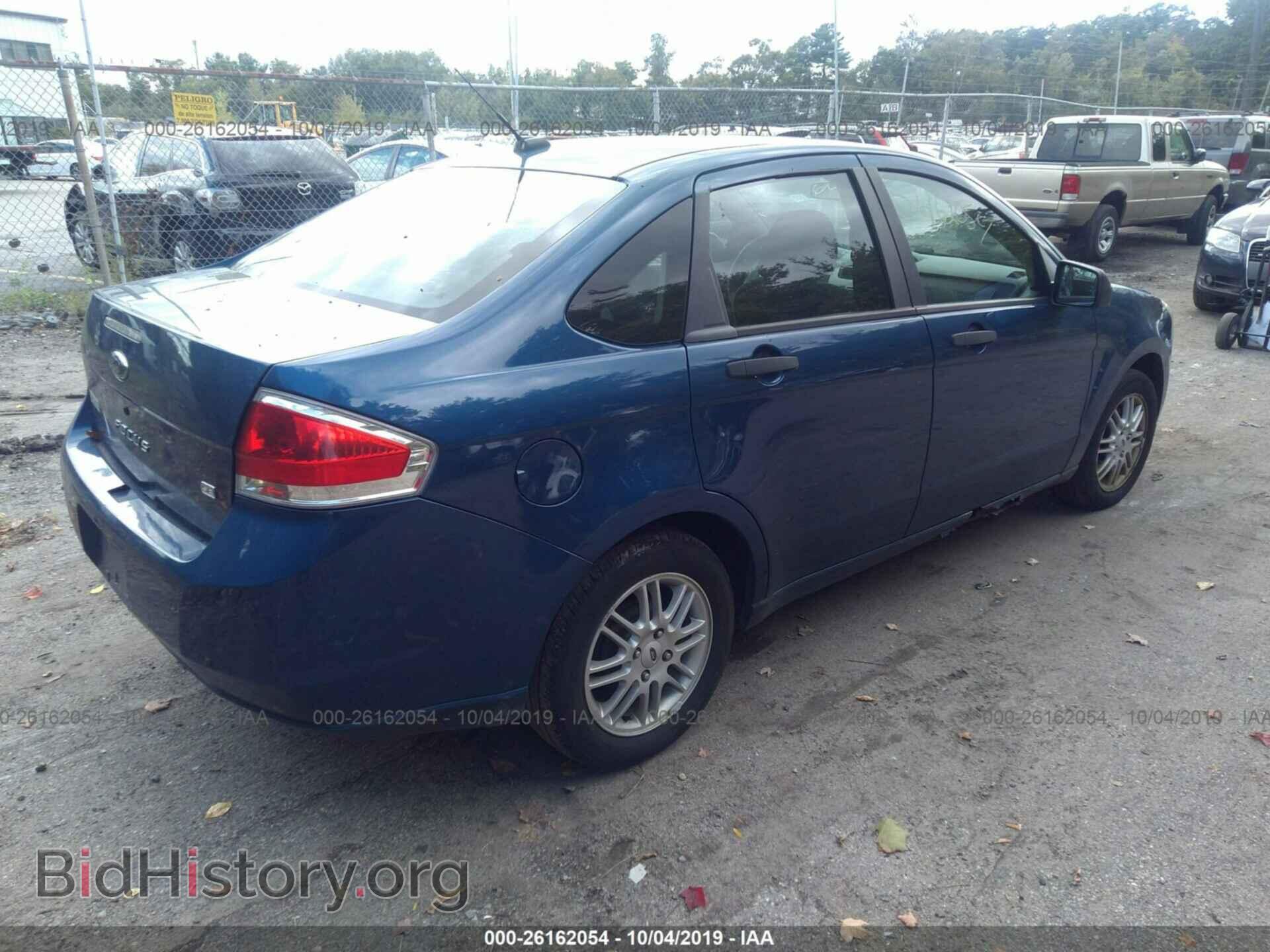 2009 FORD FOCUS - VIN: 1FAHP35N49W242102 - Фото 4