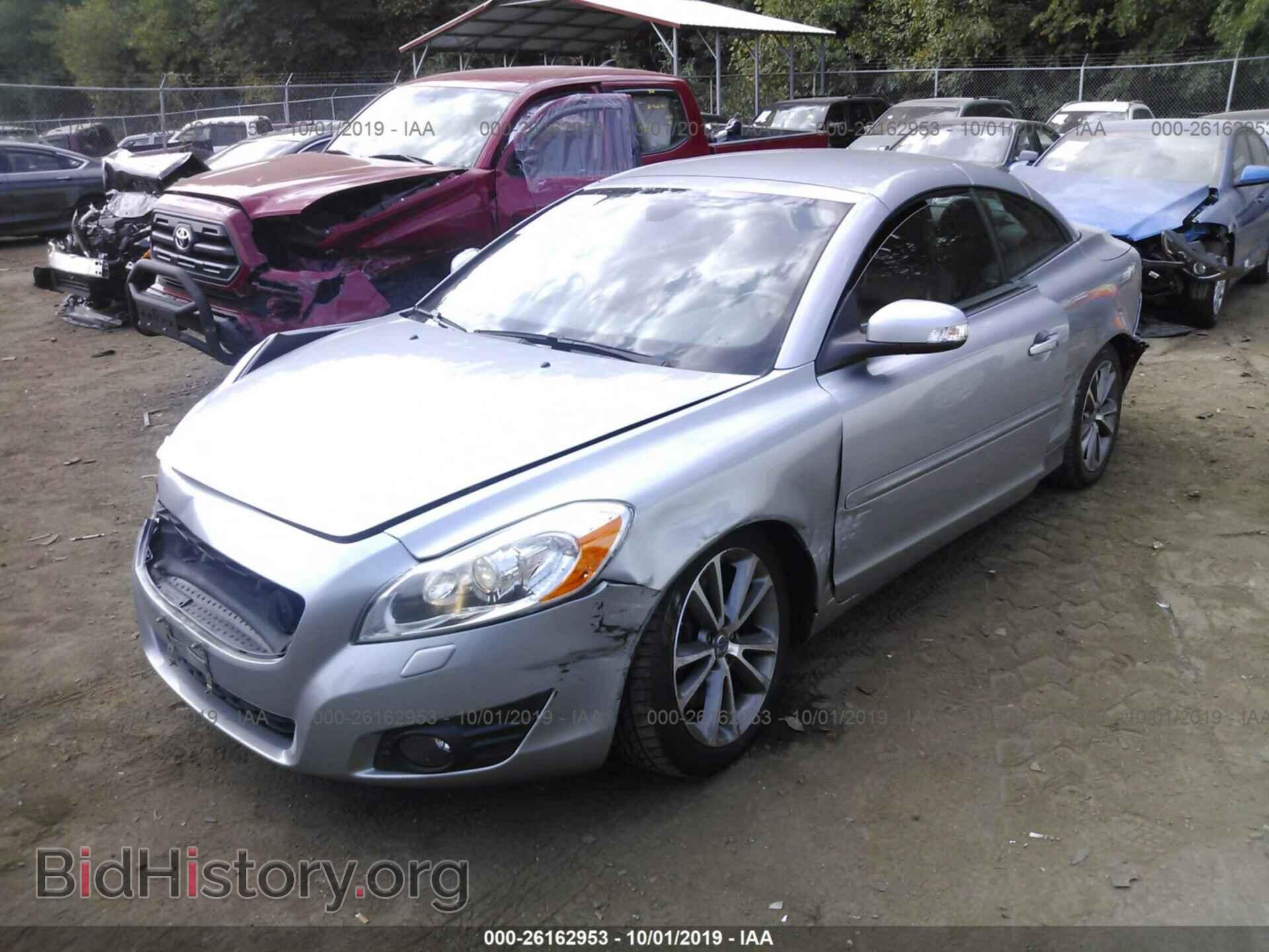 2012 VOLVO C70 - VIN: YV1672MC5CJ129480 - Фото 2