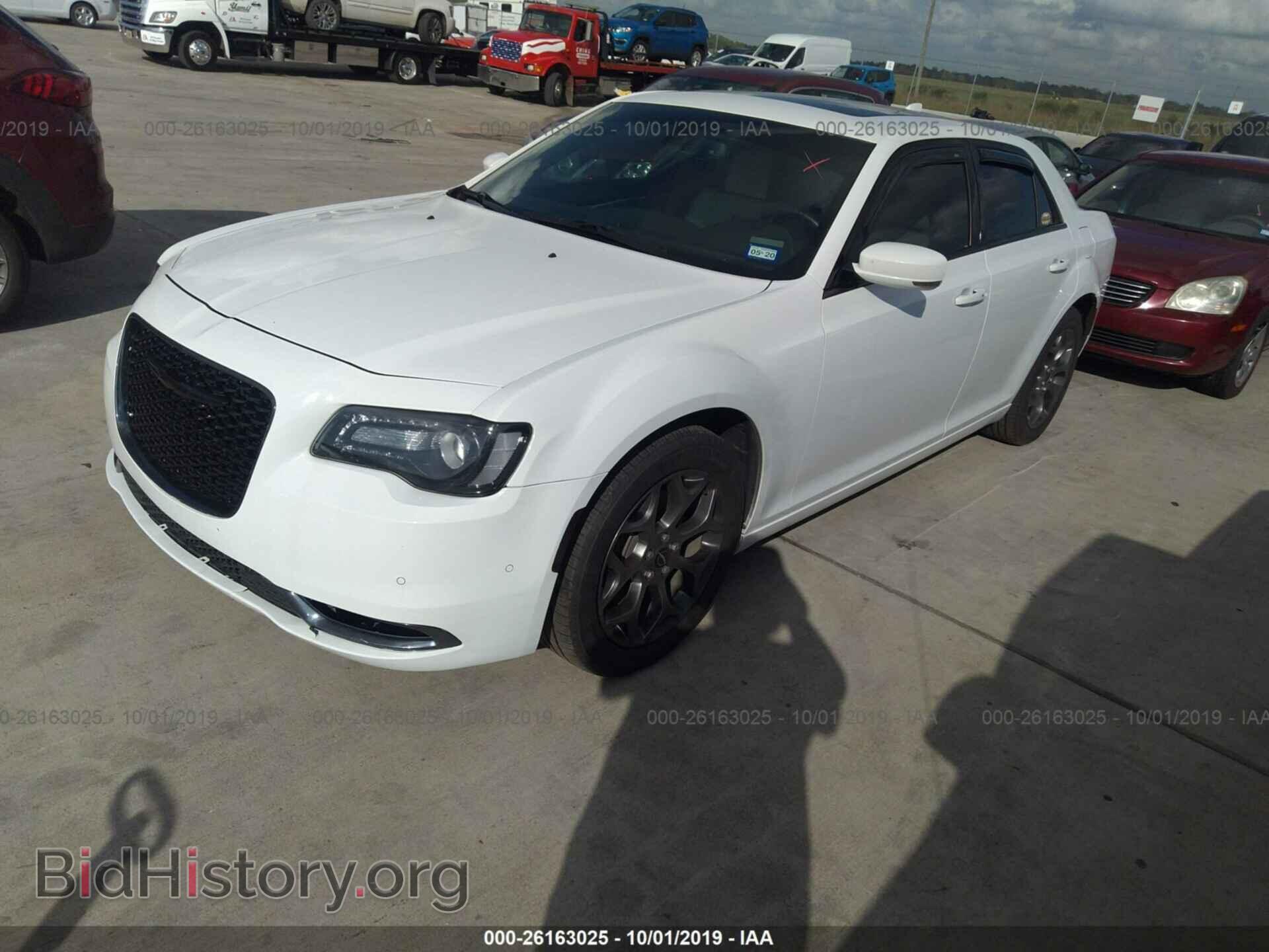 2017 CHRYSLER 300 - VIN: 2C3CCAGG2HH544461 - Photo 2