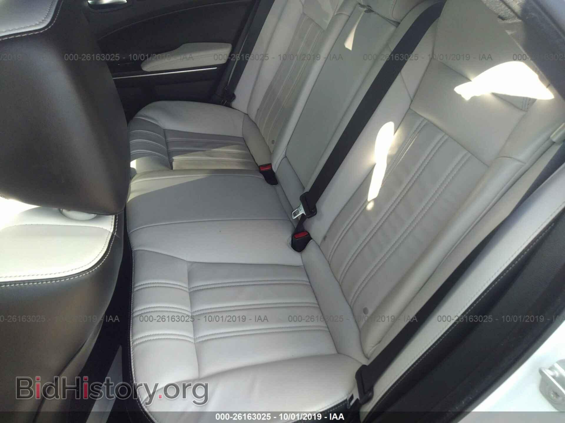 2017 CHRYSLER 300 - VIN: 2C3CCAGG2HH544461 - Photo 8