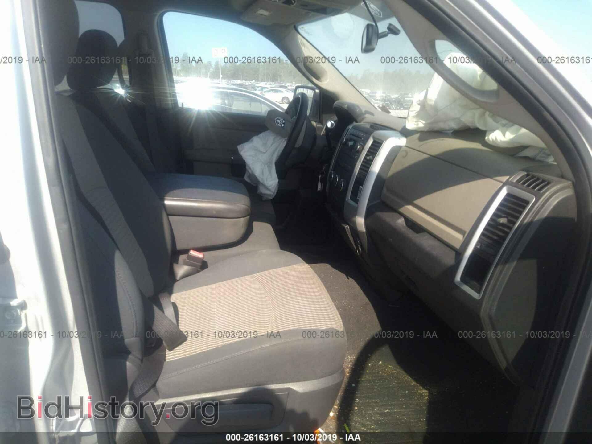 2011 DODGE RAM 1500 - VIN: 1D7RB1GTXBS637837 - Фото 5