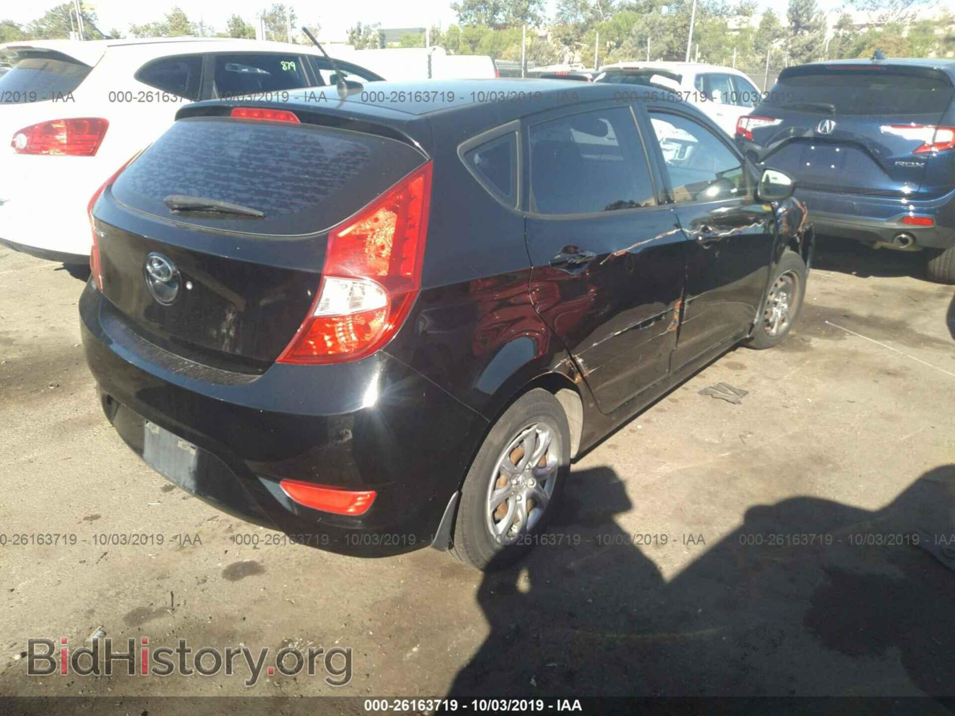 2013 HYUNDAI ACCENT - VIN: KMHCT5AE5DU104439 - Фото 4